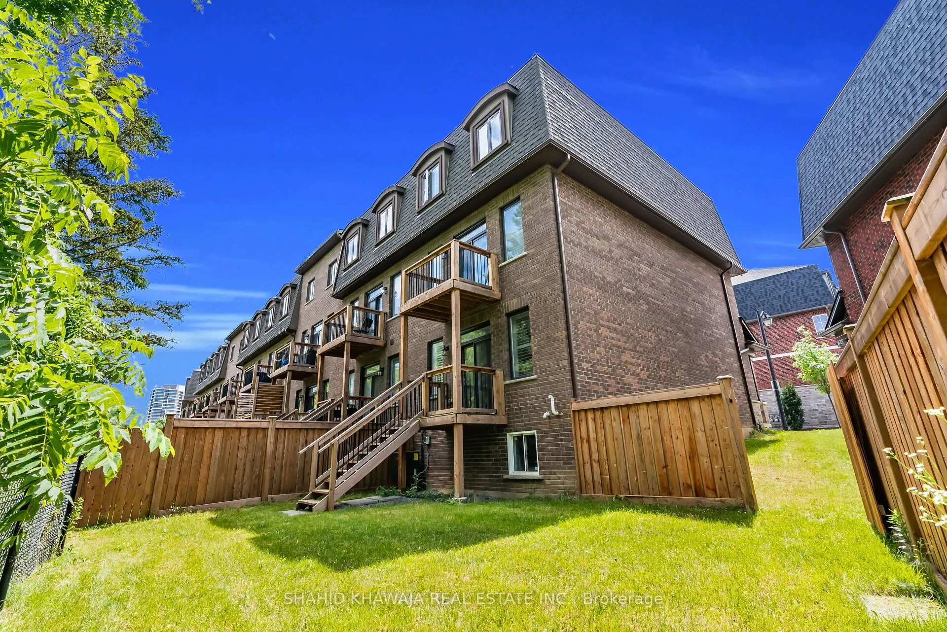 445 Ontario Street S, #Unit 23