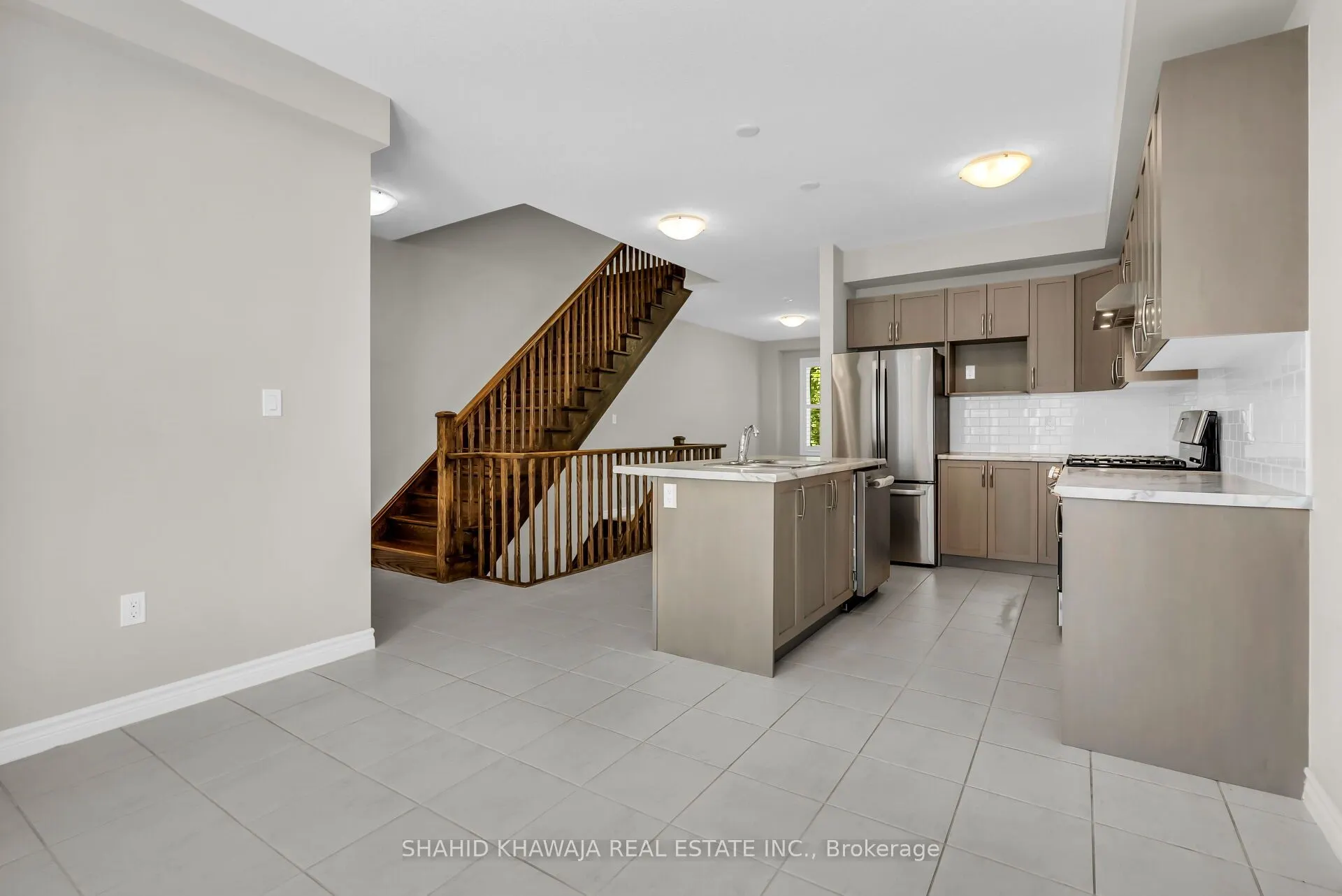 445 Ontario Street S, #Unit 23