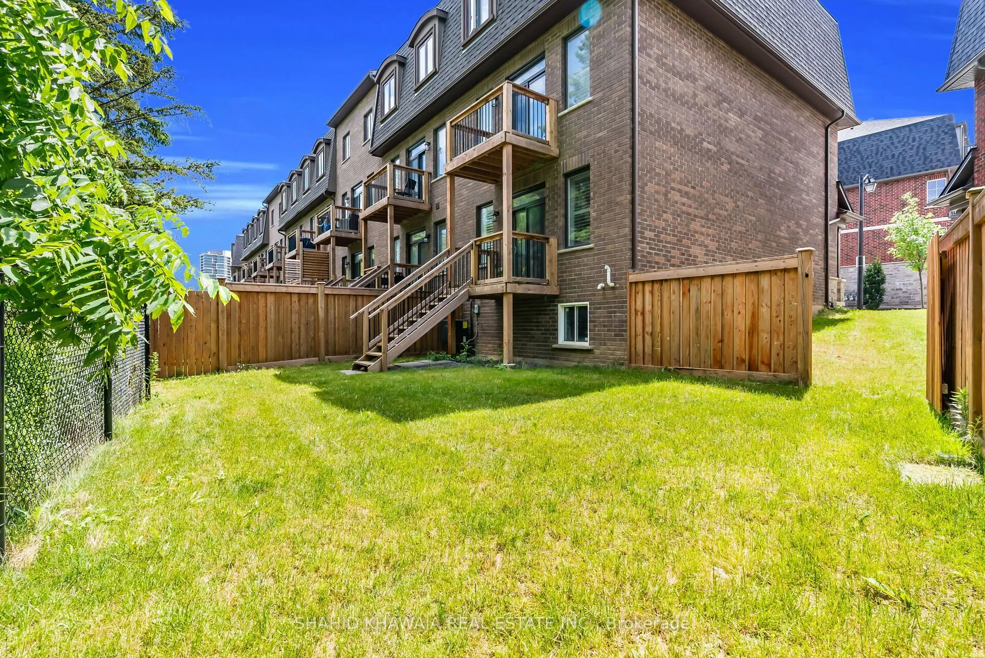 445 Ontario Street S, #Unit 23