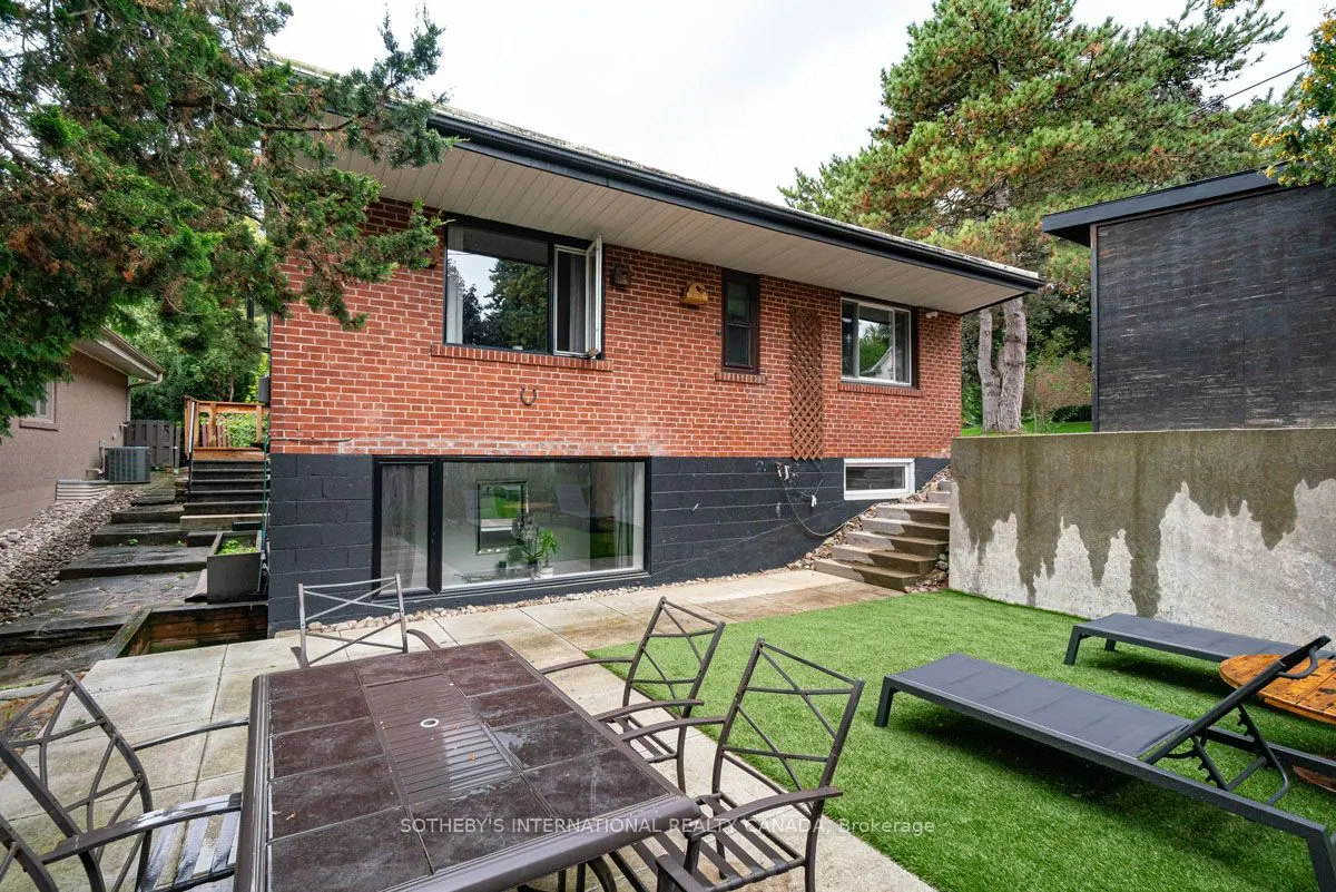 1 Babington Court
