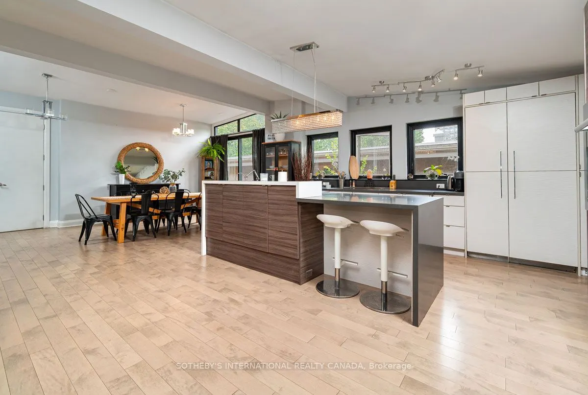 1 Babington Court