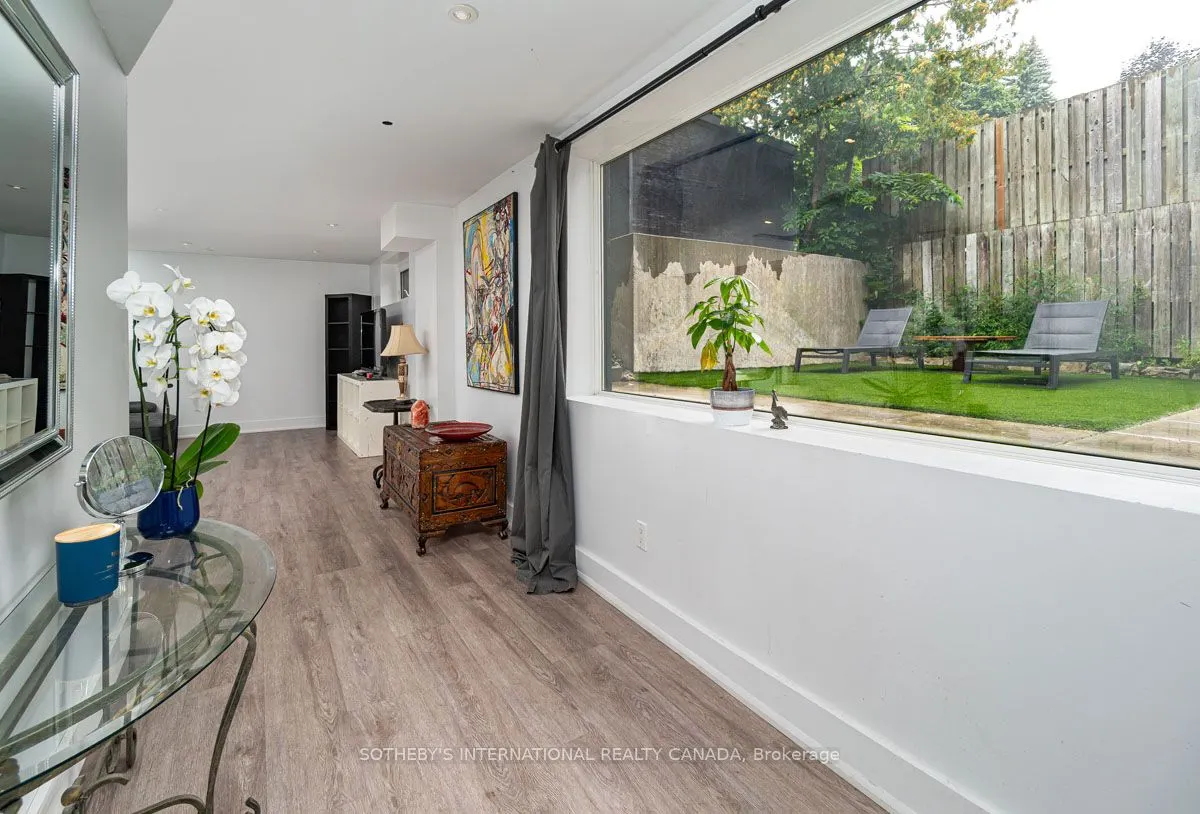 1 Babington Court