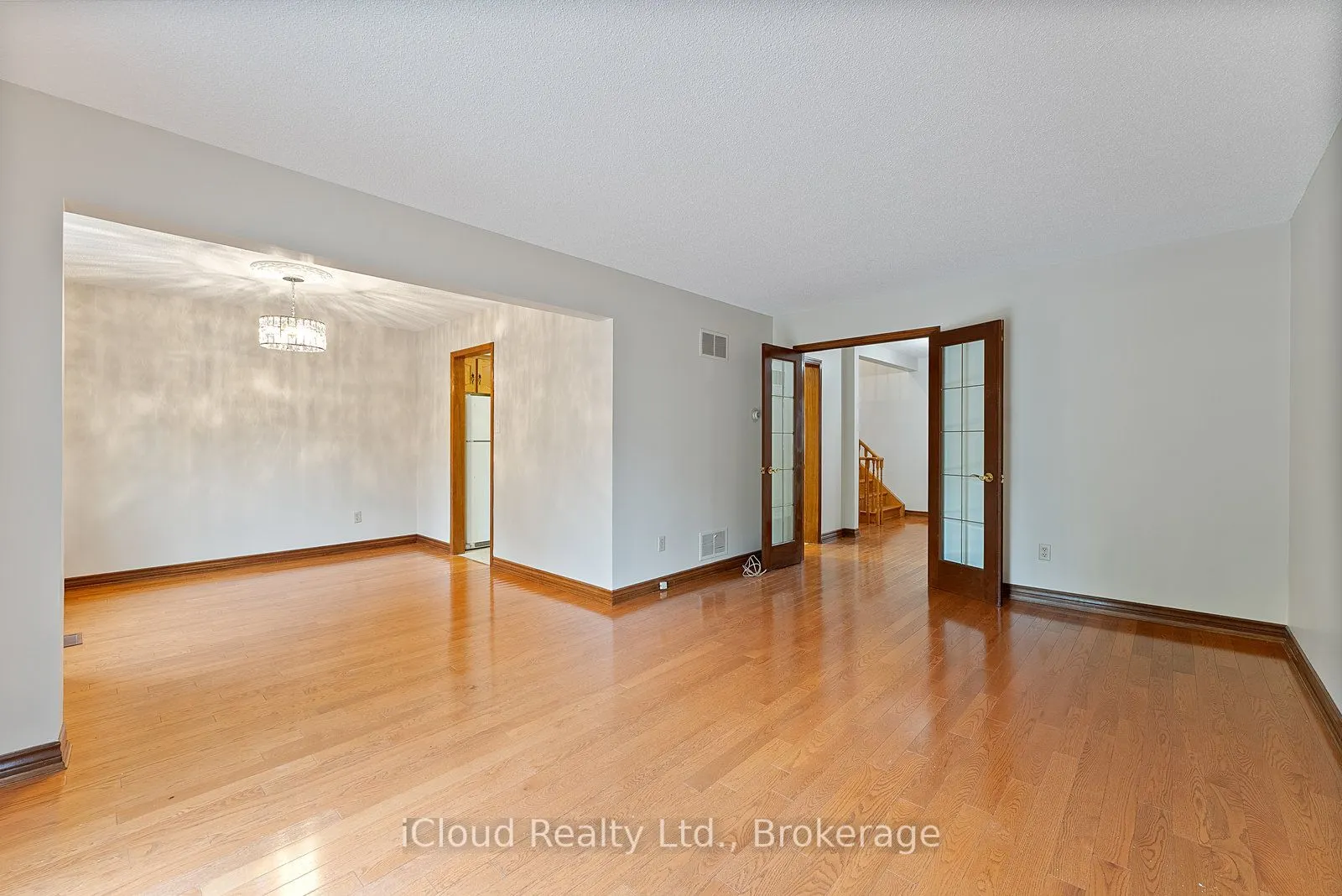 75 Bremen Lane
