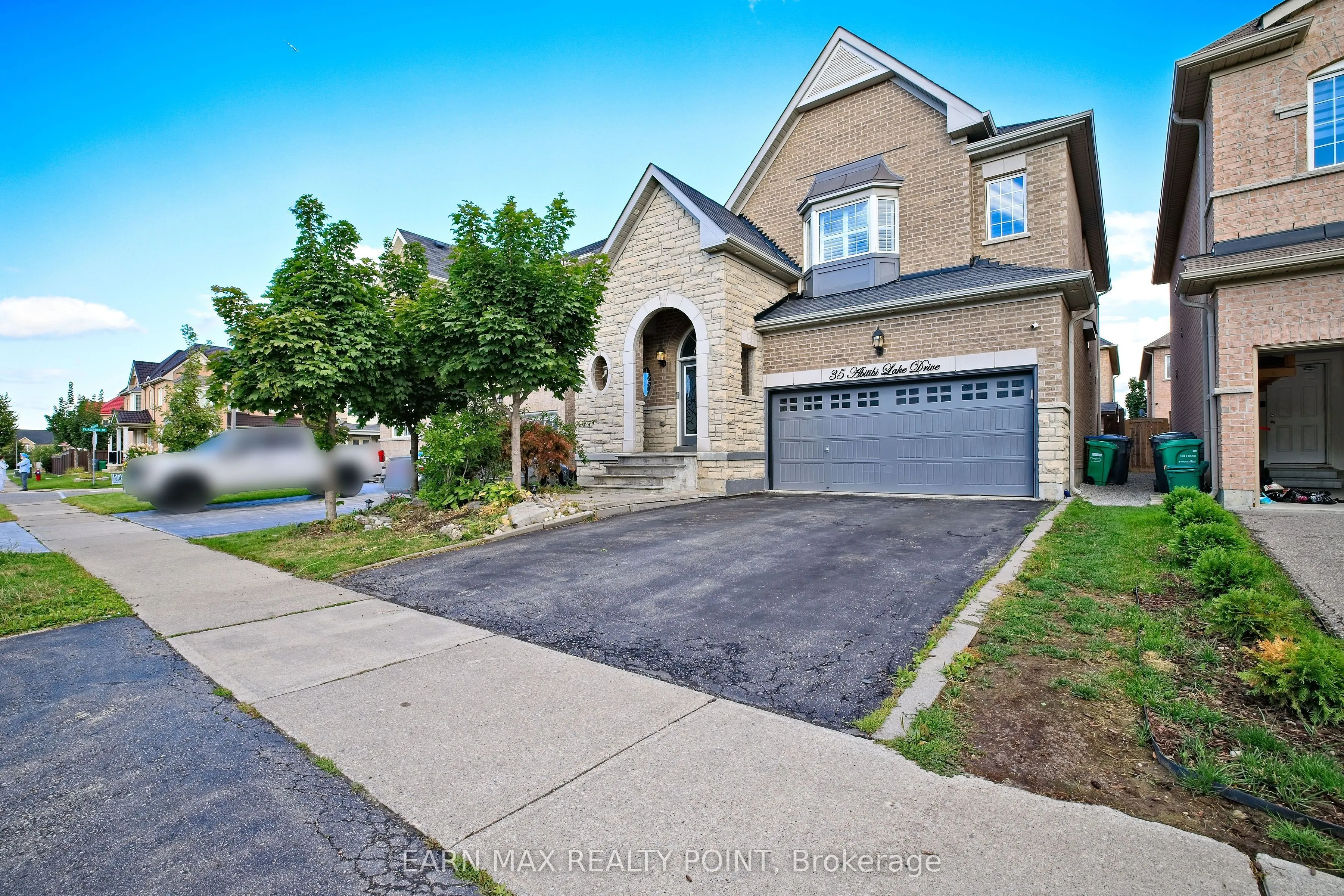 35 Abitibi Lake Drive