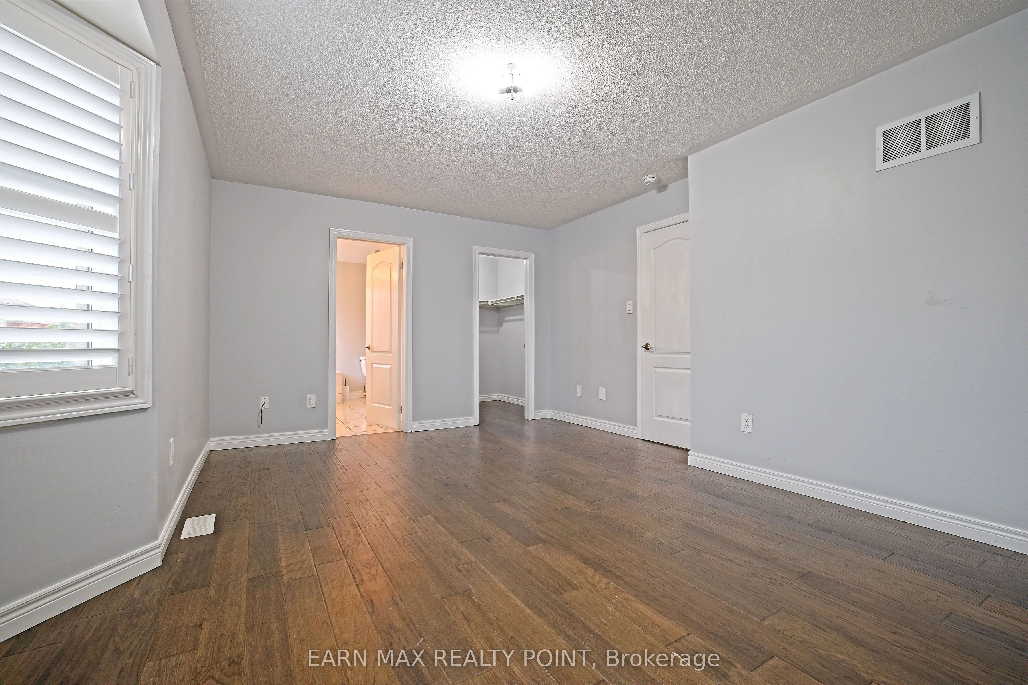35 Abitibi Lake Drive