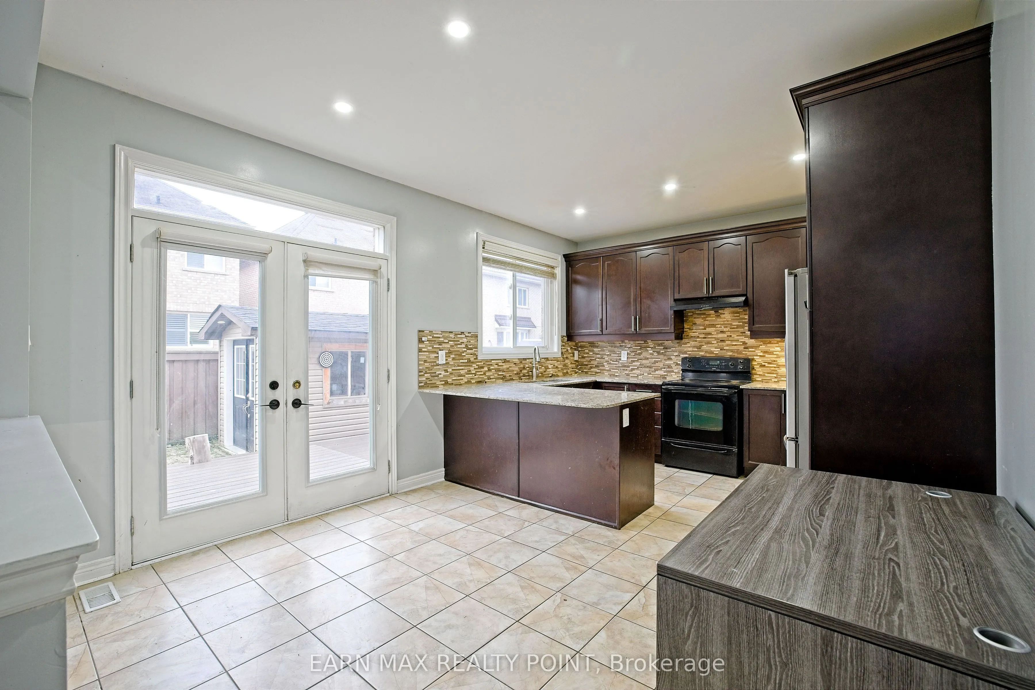 35 Abitibi Lake Drive