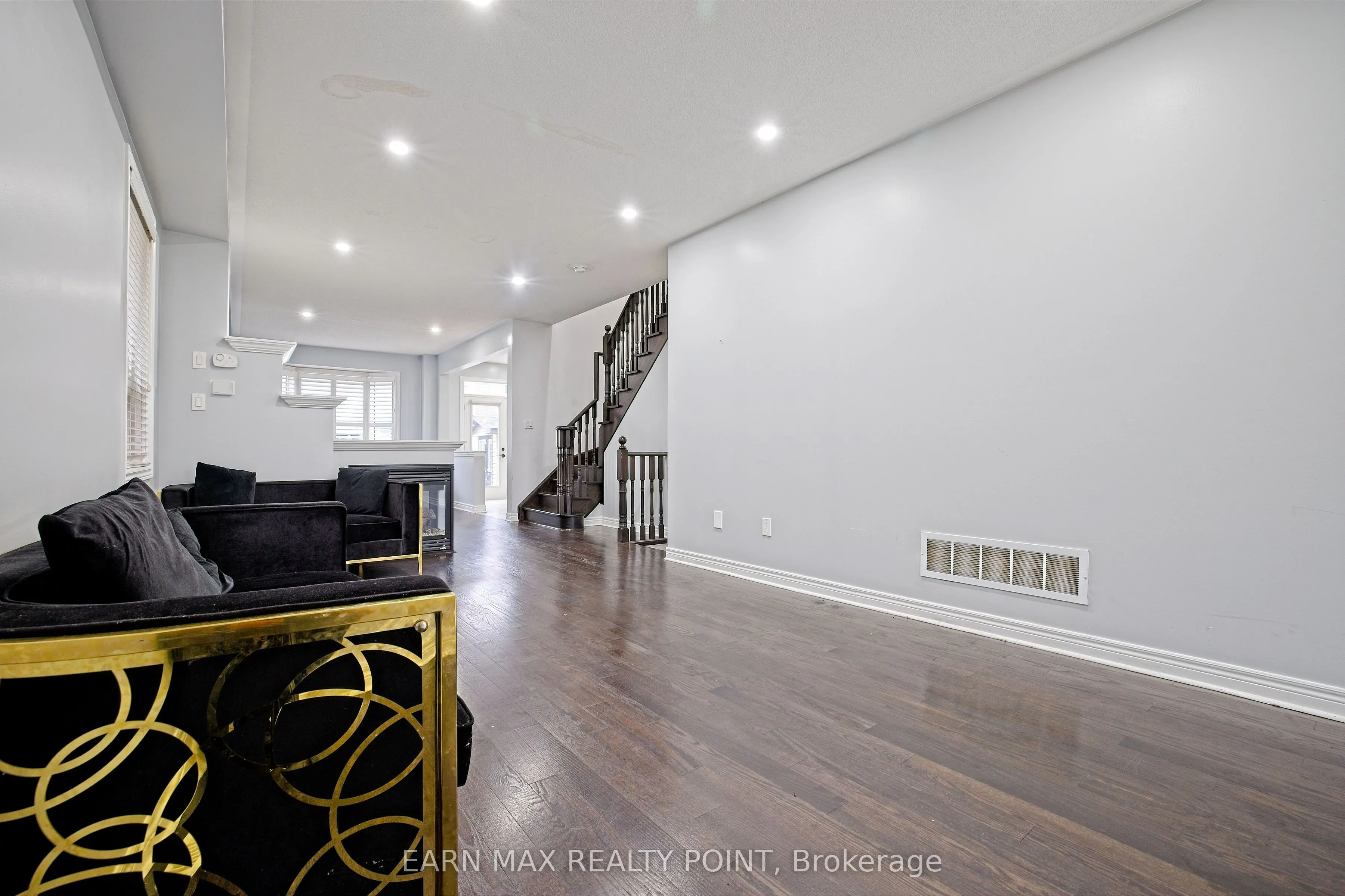 35 Abitibi Lake Drive
