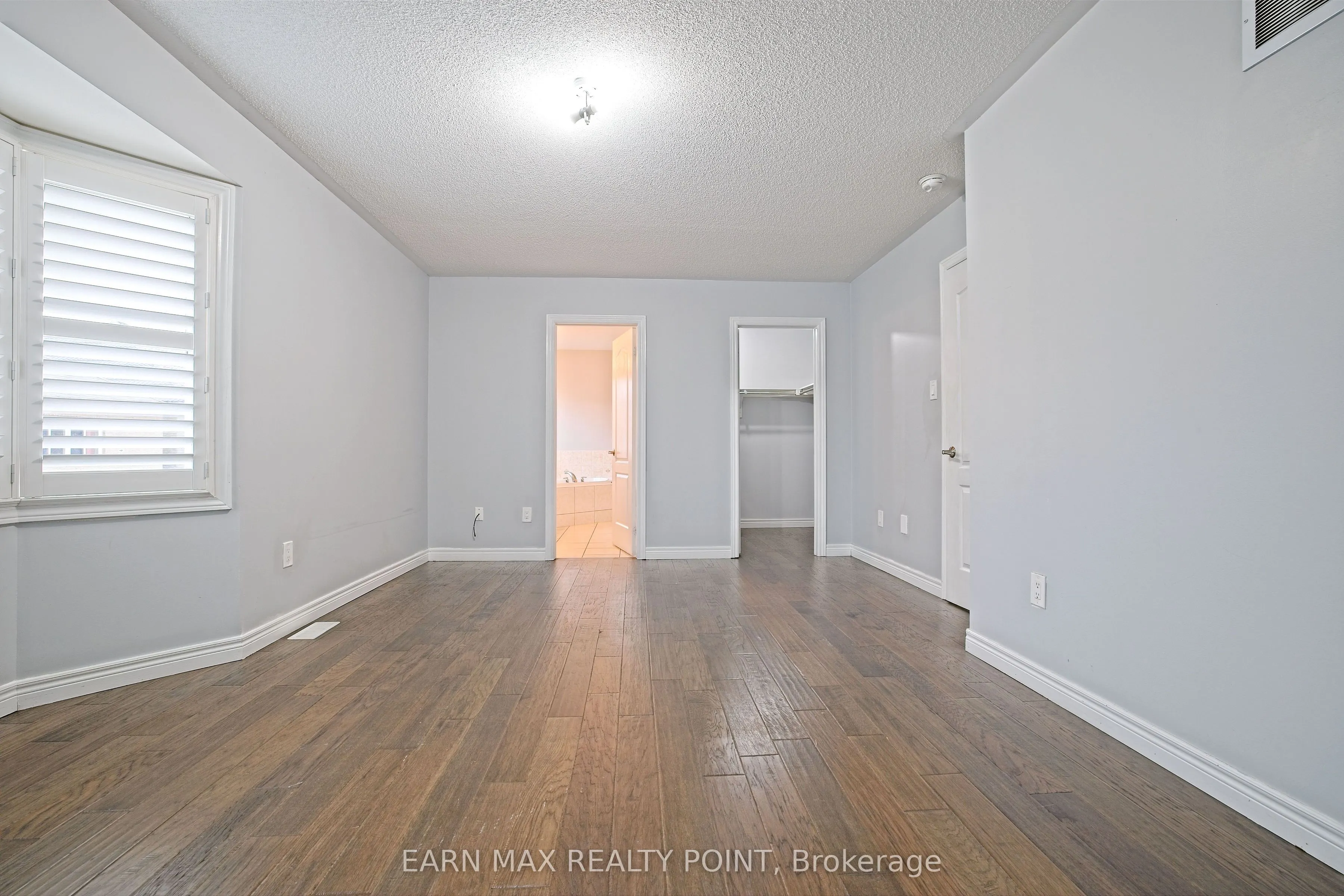 35 Abitibi Lake Drive