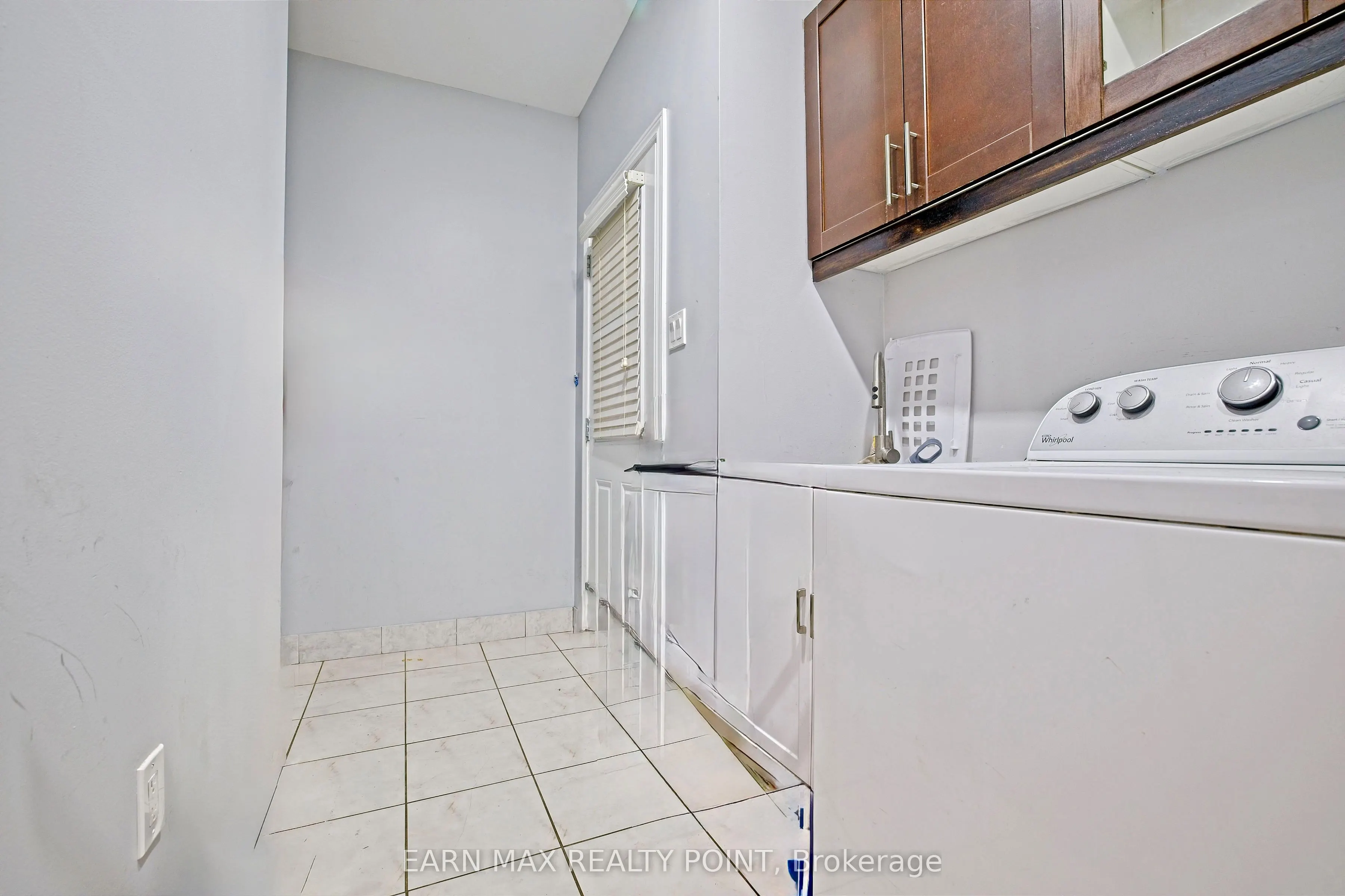 35 Abitibi Lake Drive