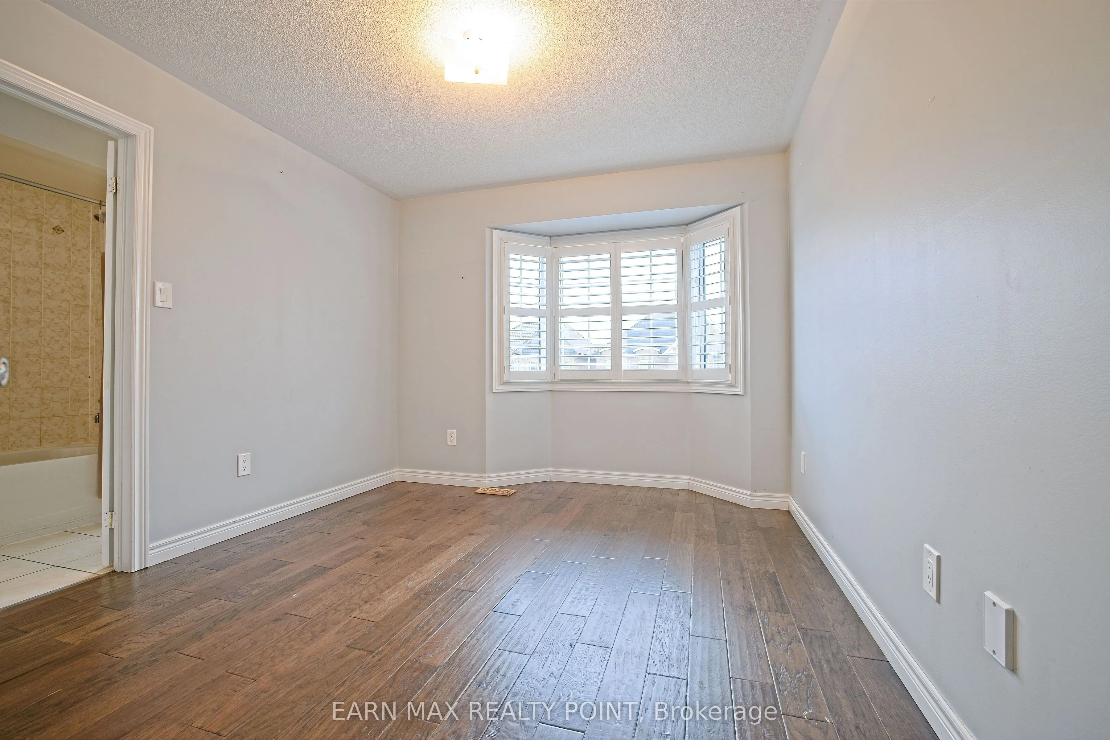 35 Abitibi Lake Drive