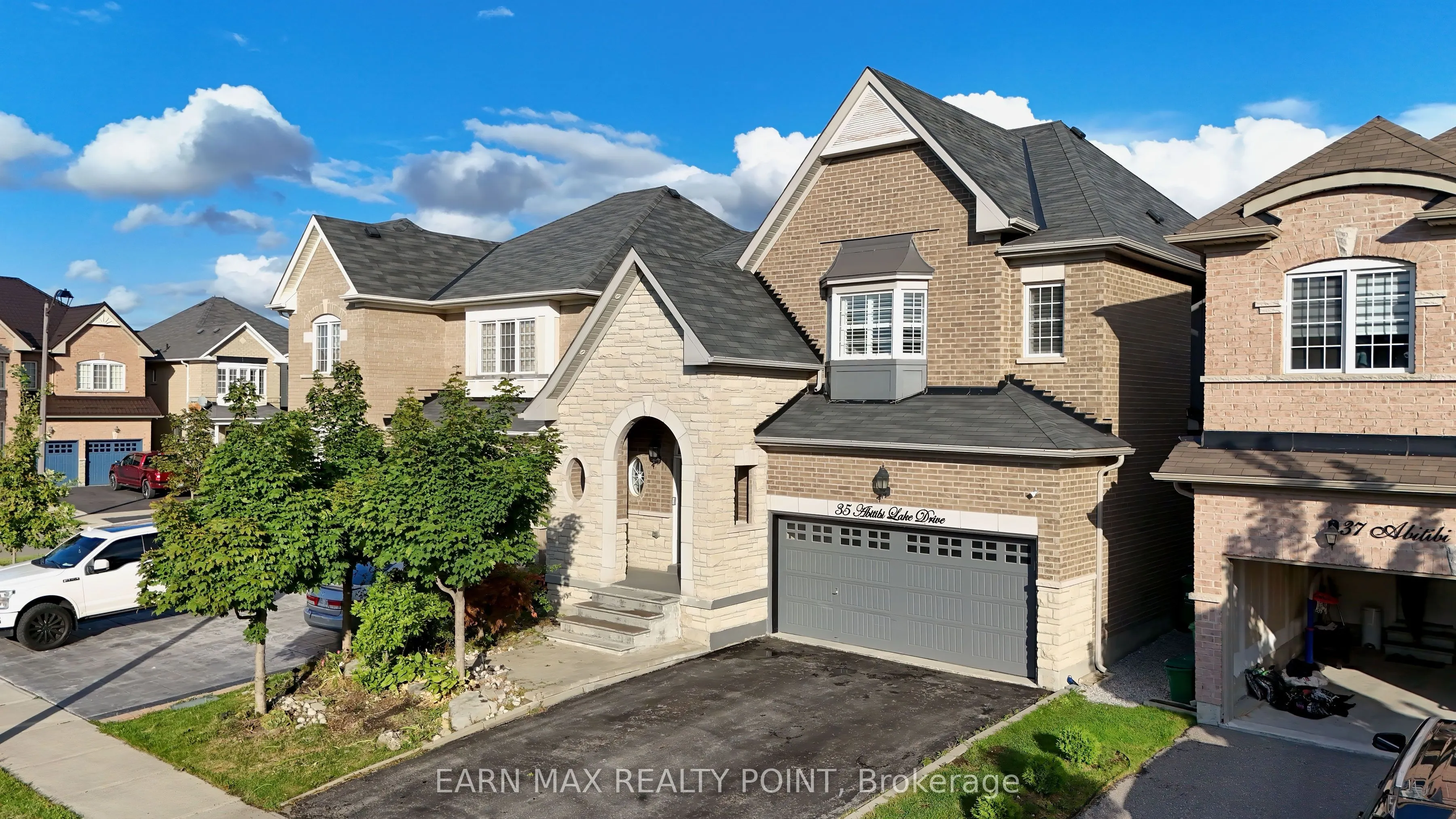 35 Abitibi Lake Drive