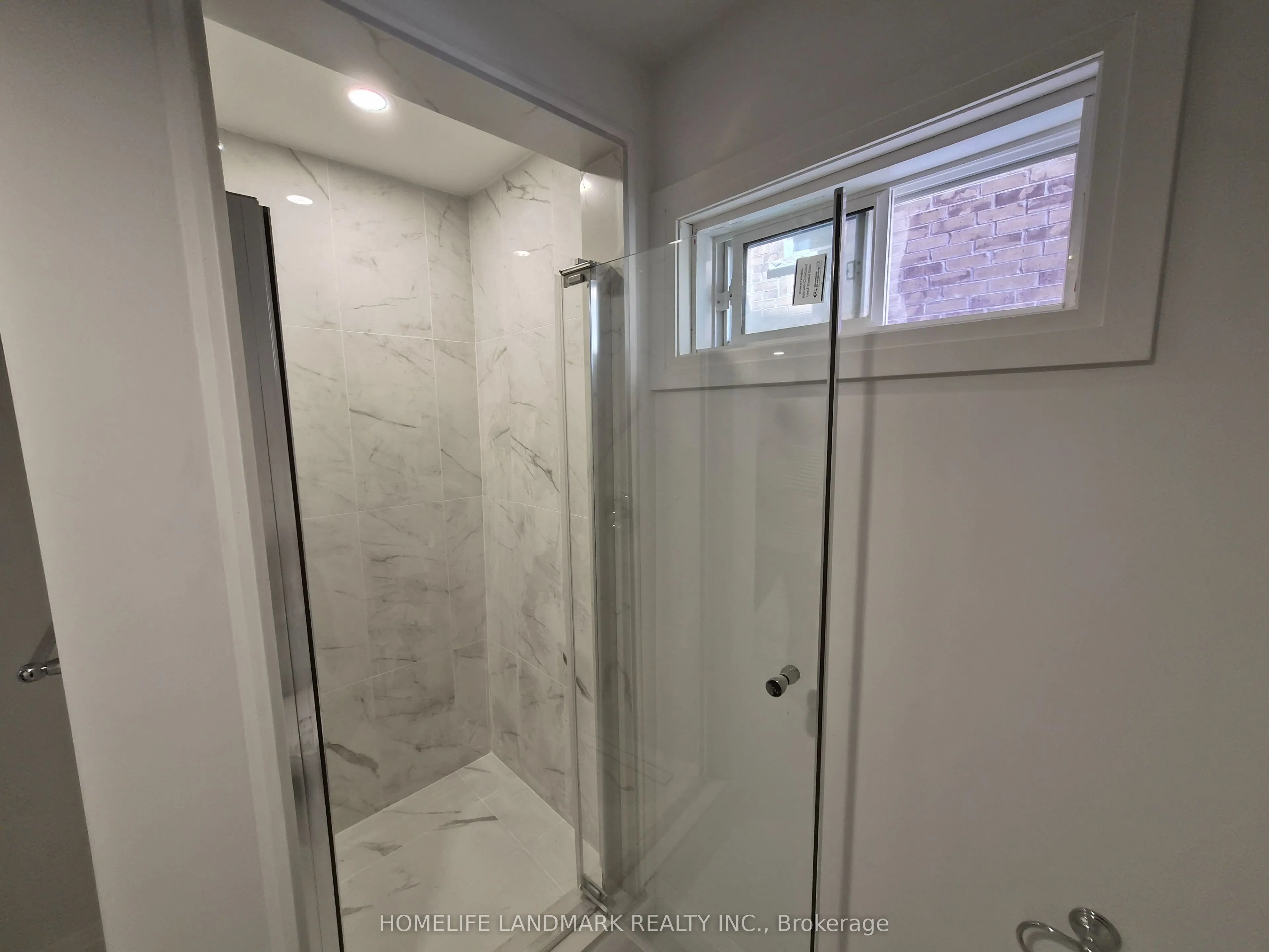 10 Waterwide Crescent, #Basement