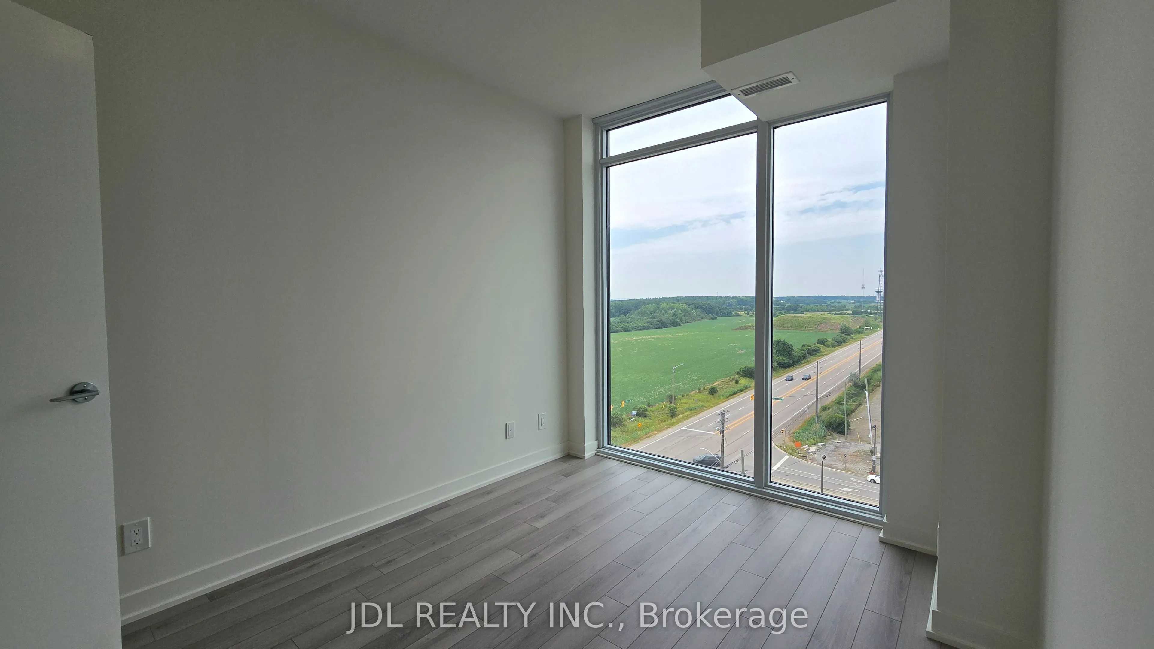 3079 Trafalgar Road, #1004