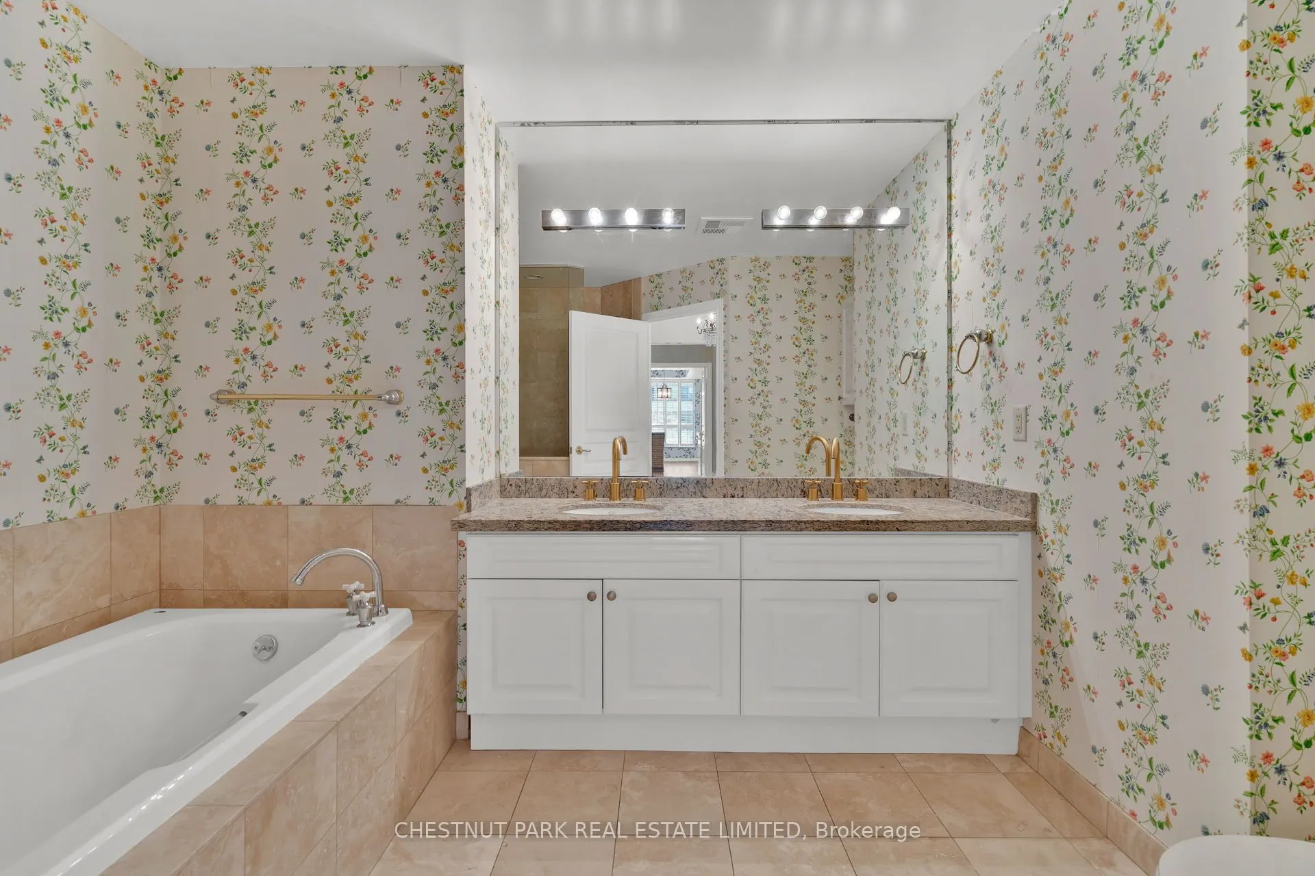 2662 Bloor Street W, #312