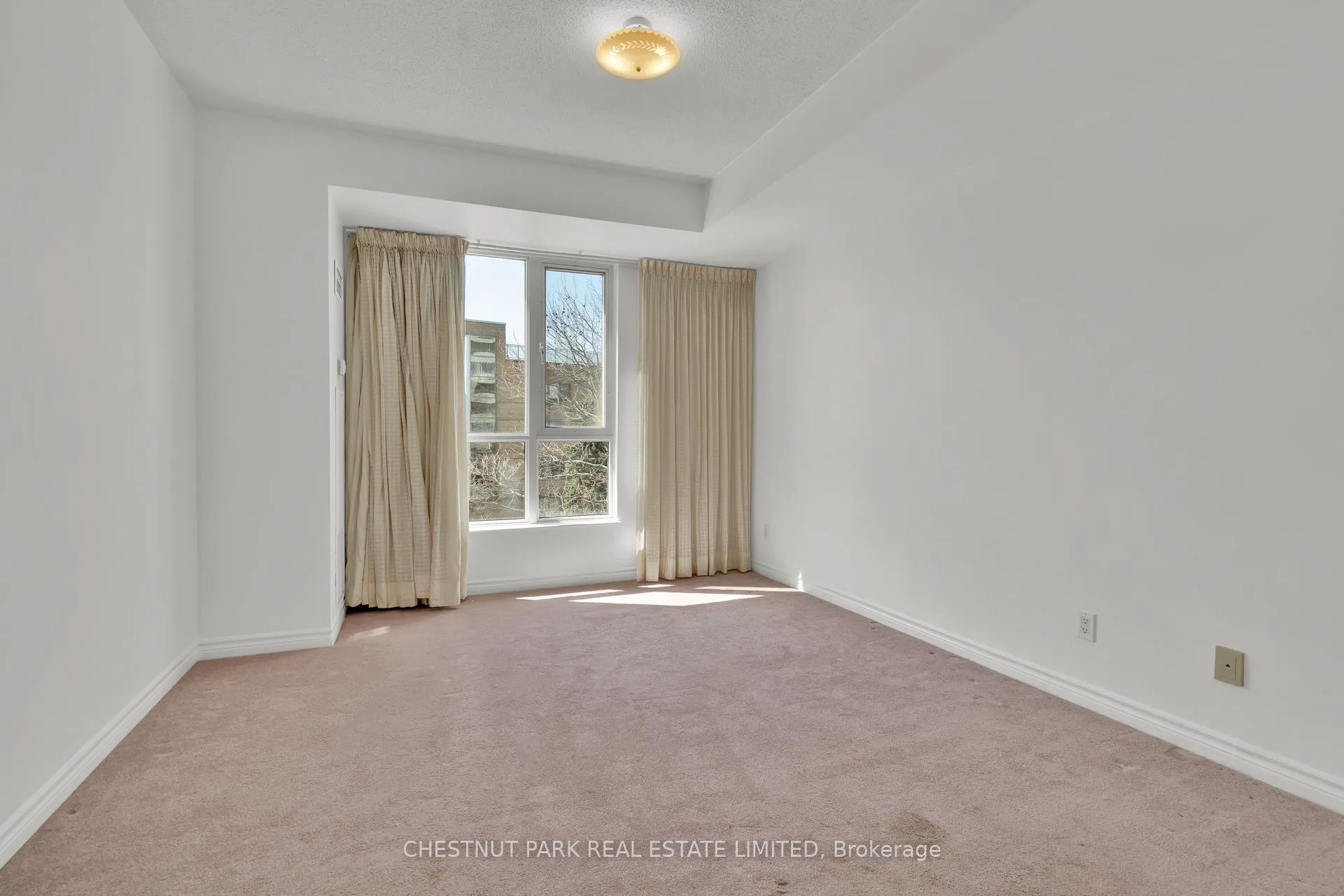 2662 Bloor Street W, #312