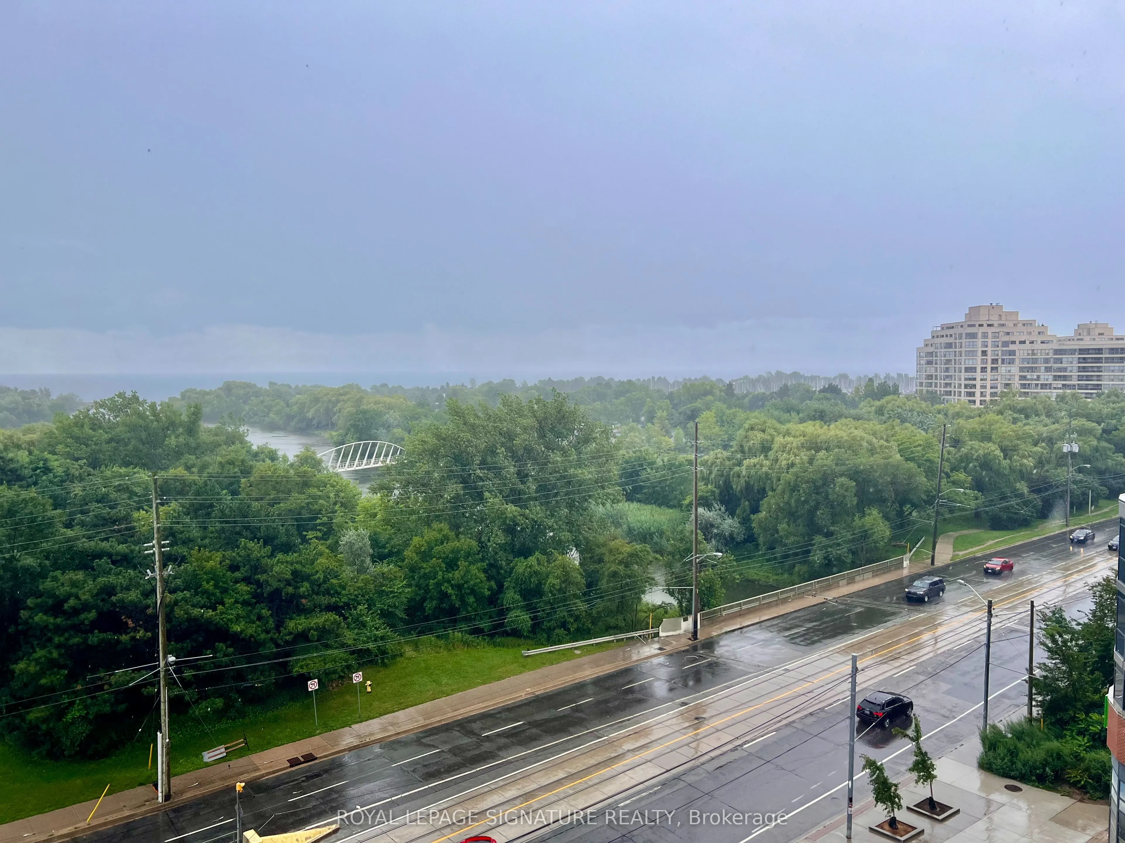 2200 Lakeshore Boulevard W, #802