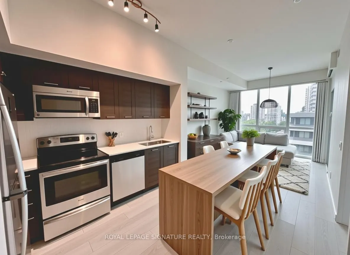 2200 Lakeshore Boulevard W, #802