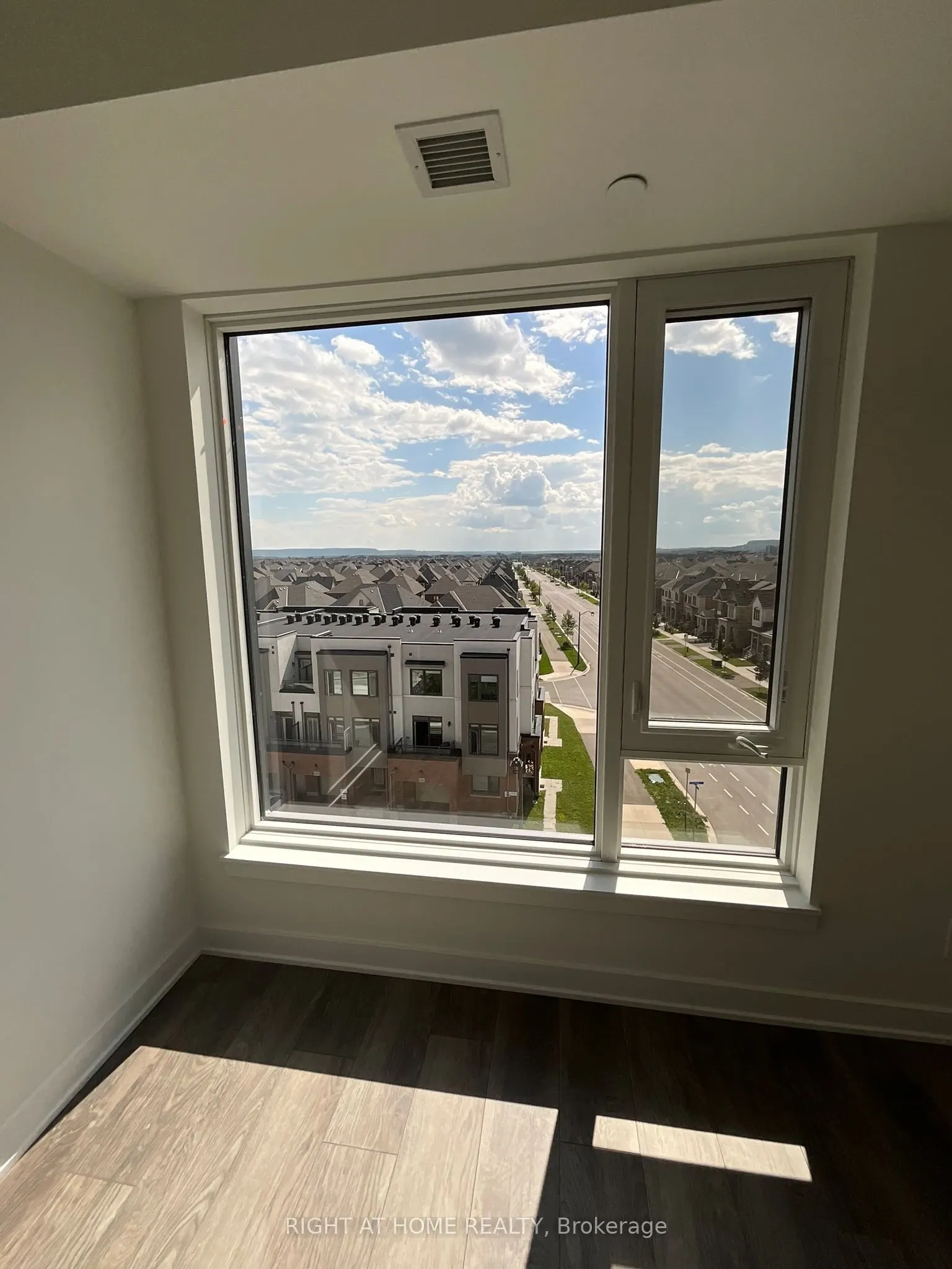 1440 Clarriage Court, #517