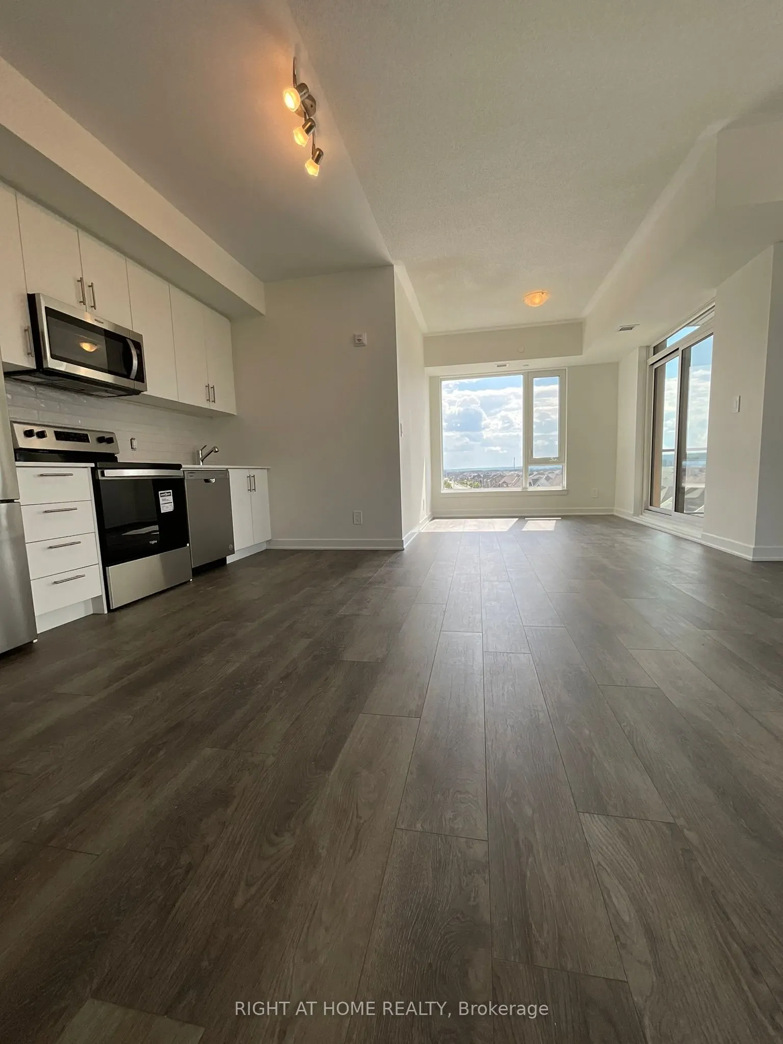 1440 Clarriage Court, #517