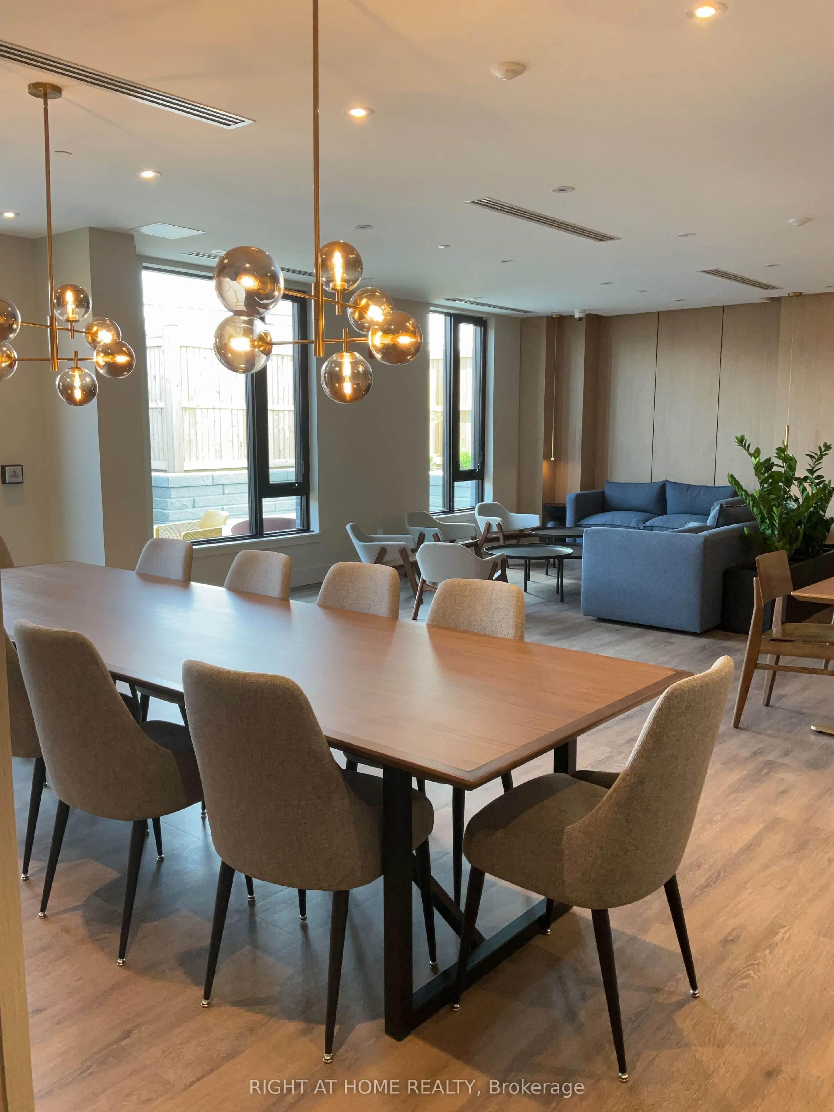 1440 Clarriage Court, #517