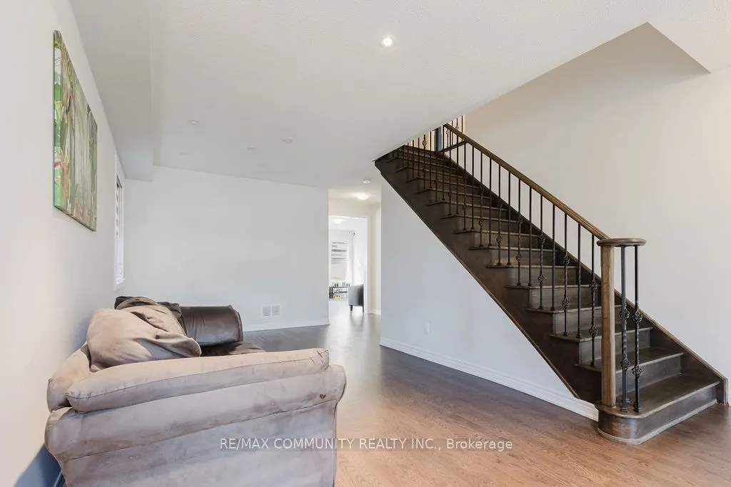 100 Folgate Crescent