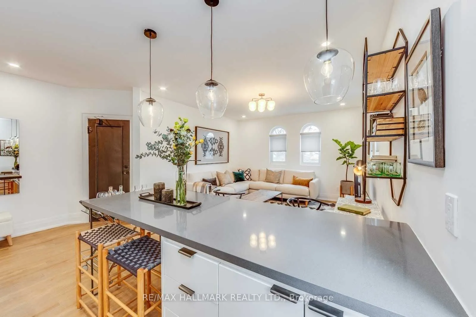 1340 King Street W, #302
