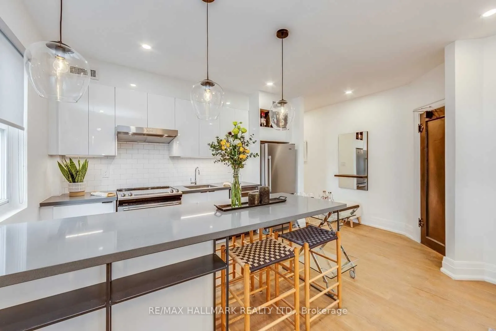 1340 King Street W, #302