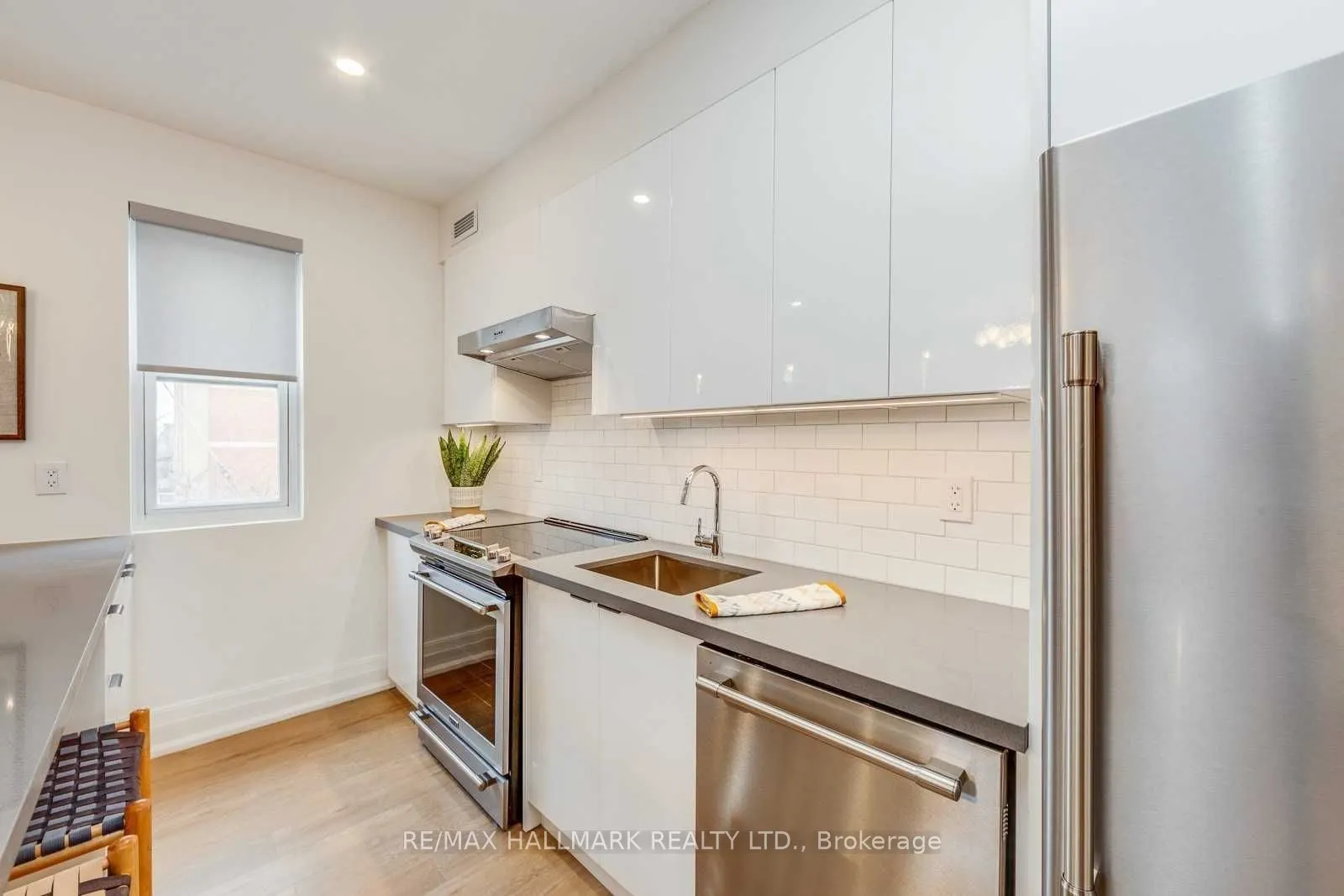 1340 King Street W, #302