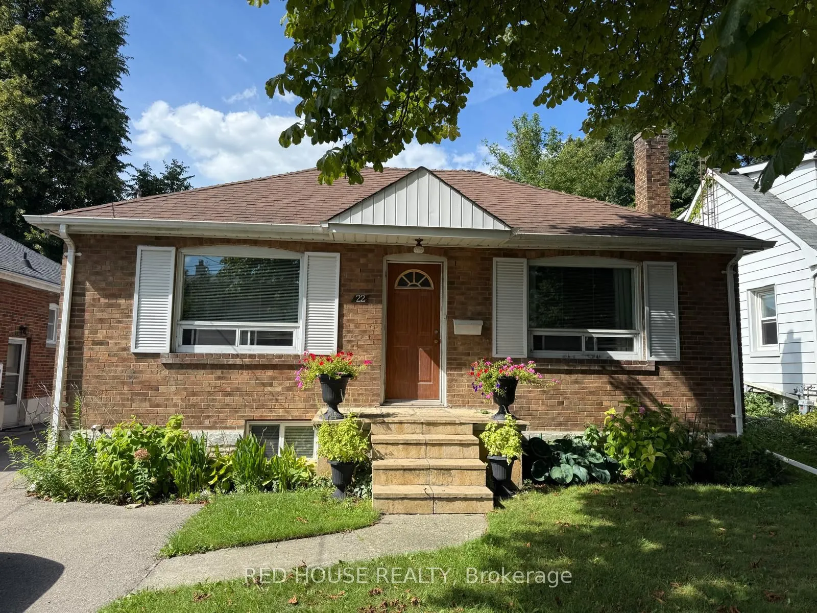 22 Birchlea Avenue