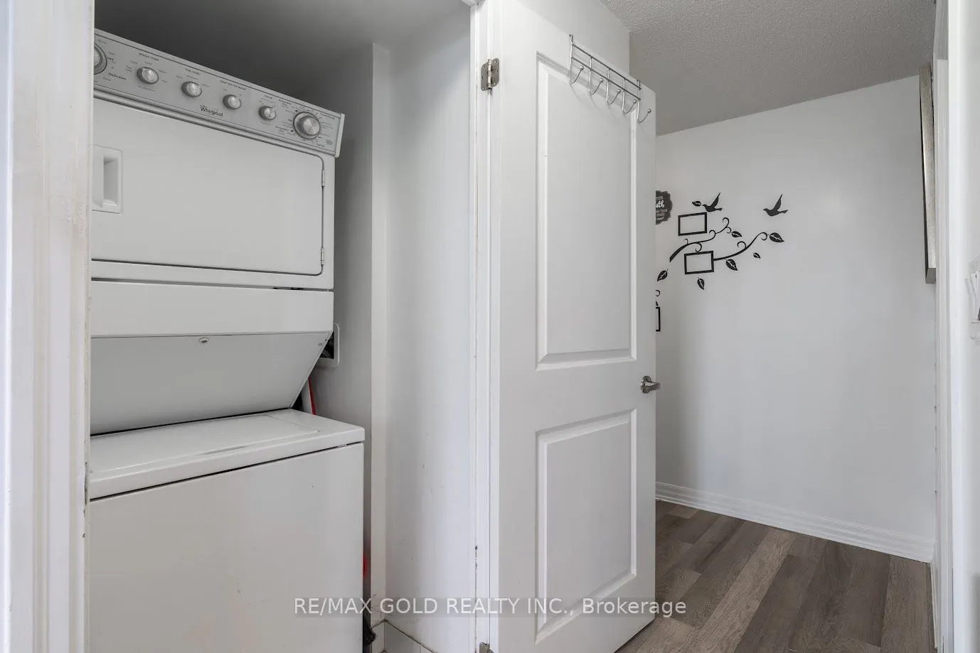 80 Esther Lorrie Drive, #1105