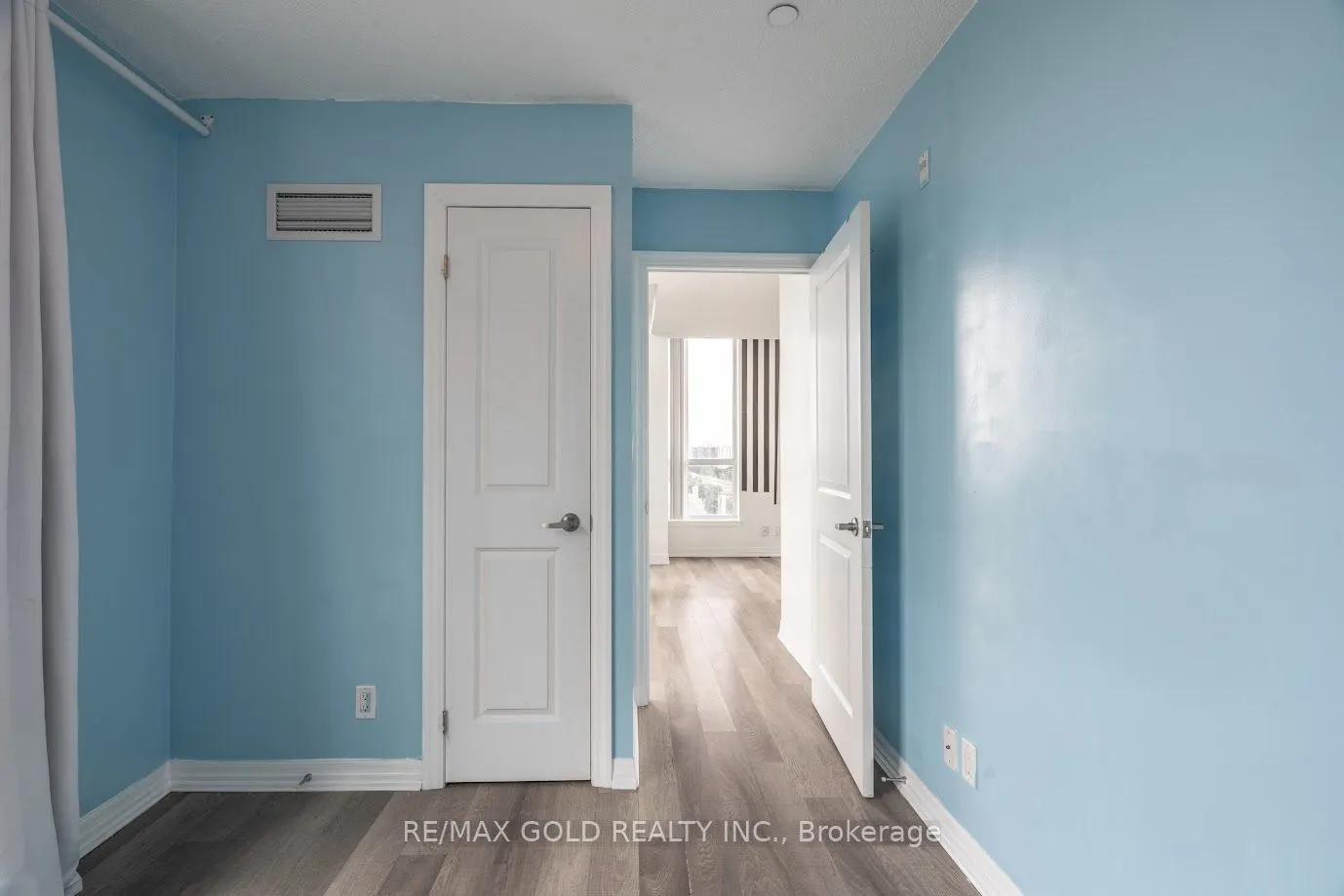 80 Esther Lorrie Drive, #1105