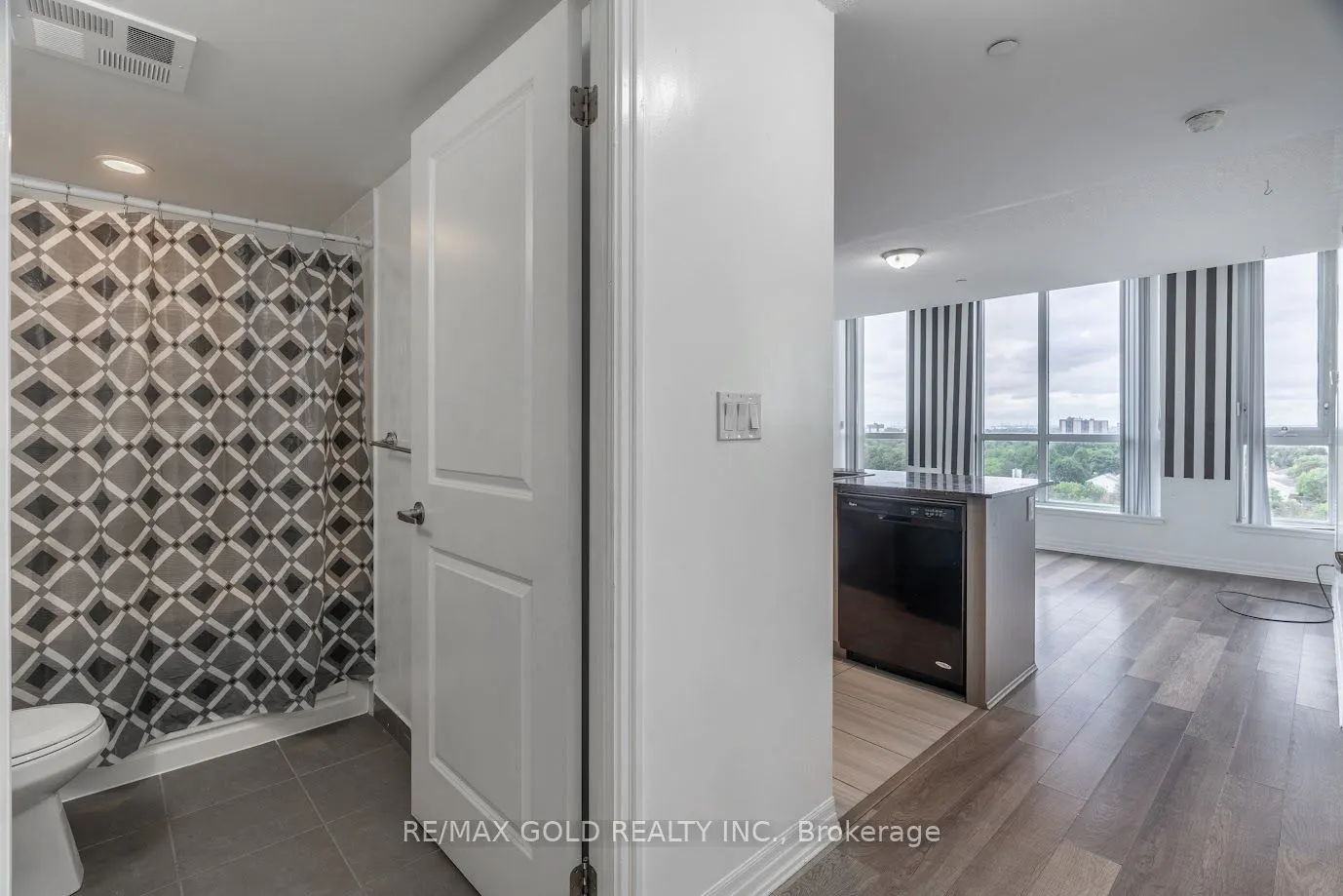 80 Esther Lorrie Drive, #1105