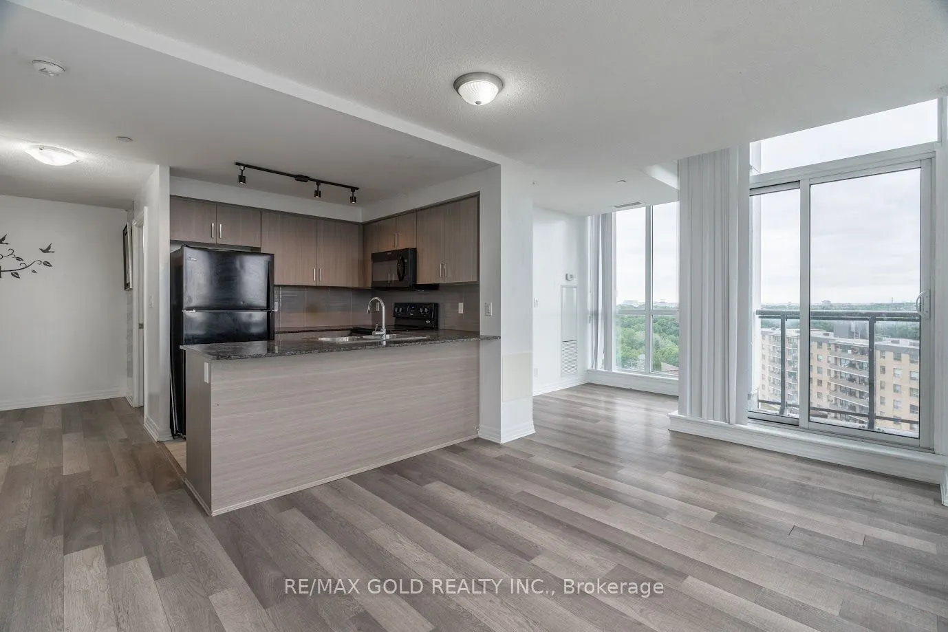 80 Esther Lorrie Drive, #1105