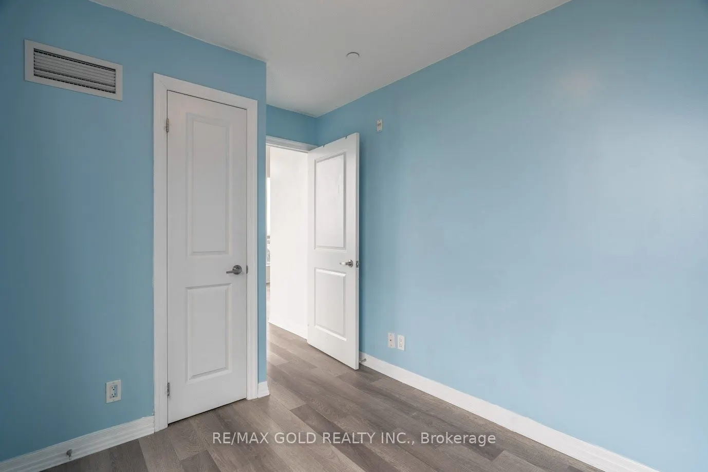 80 Esther Lorrie Drive, #1105