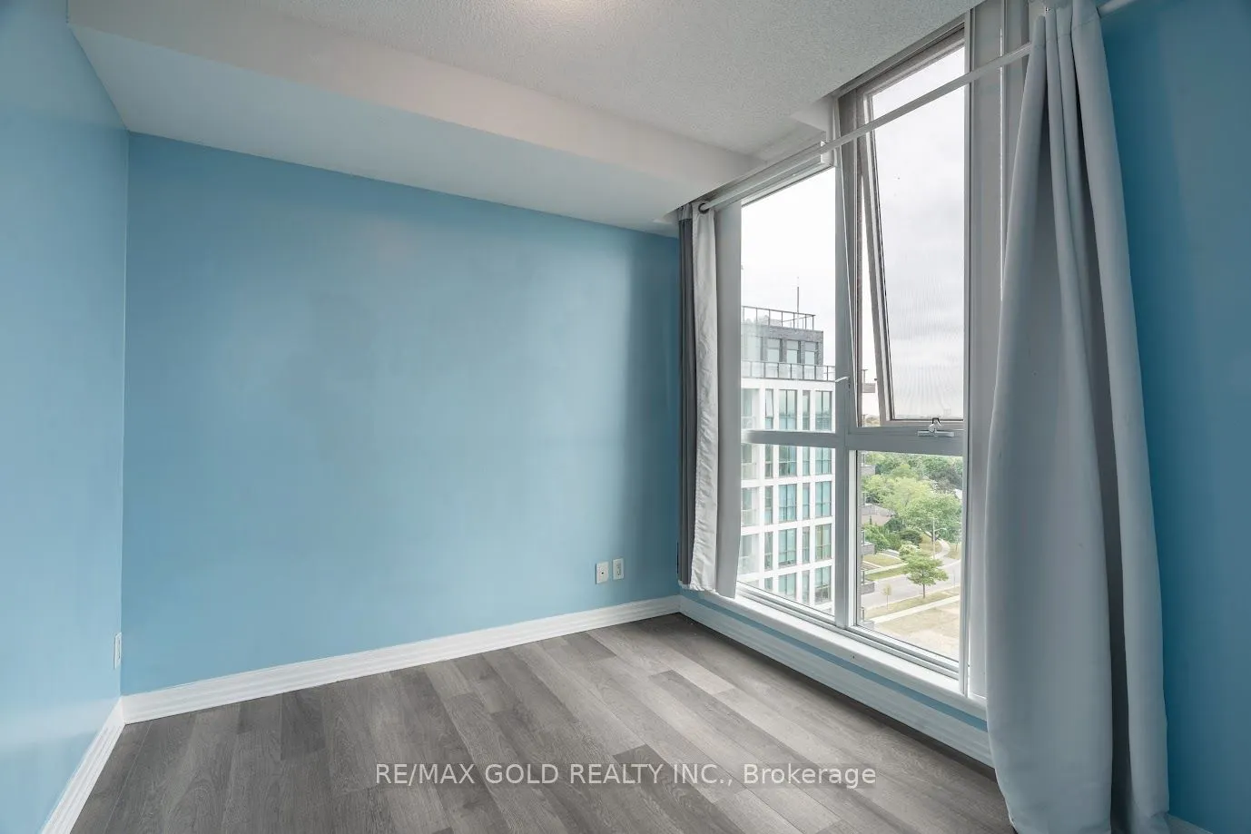 80 Esther Lorrie Drive, #1105