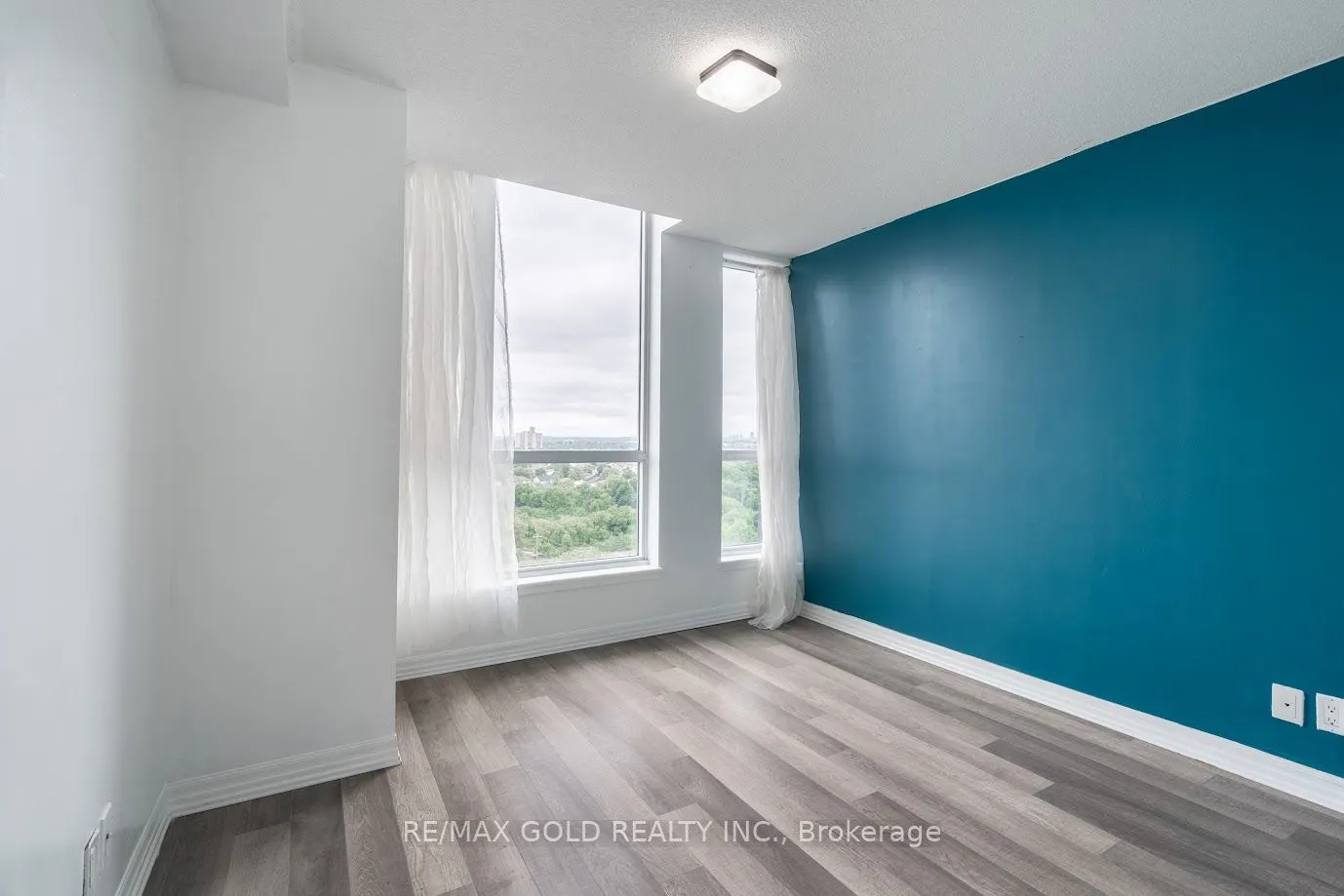 80 Esther Lorrie Drive, #1105