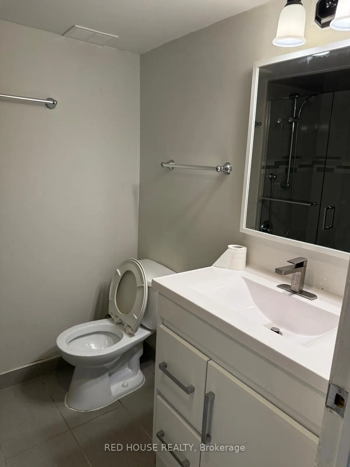 22 Birchlea Avenue, #Lower