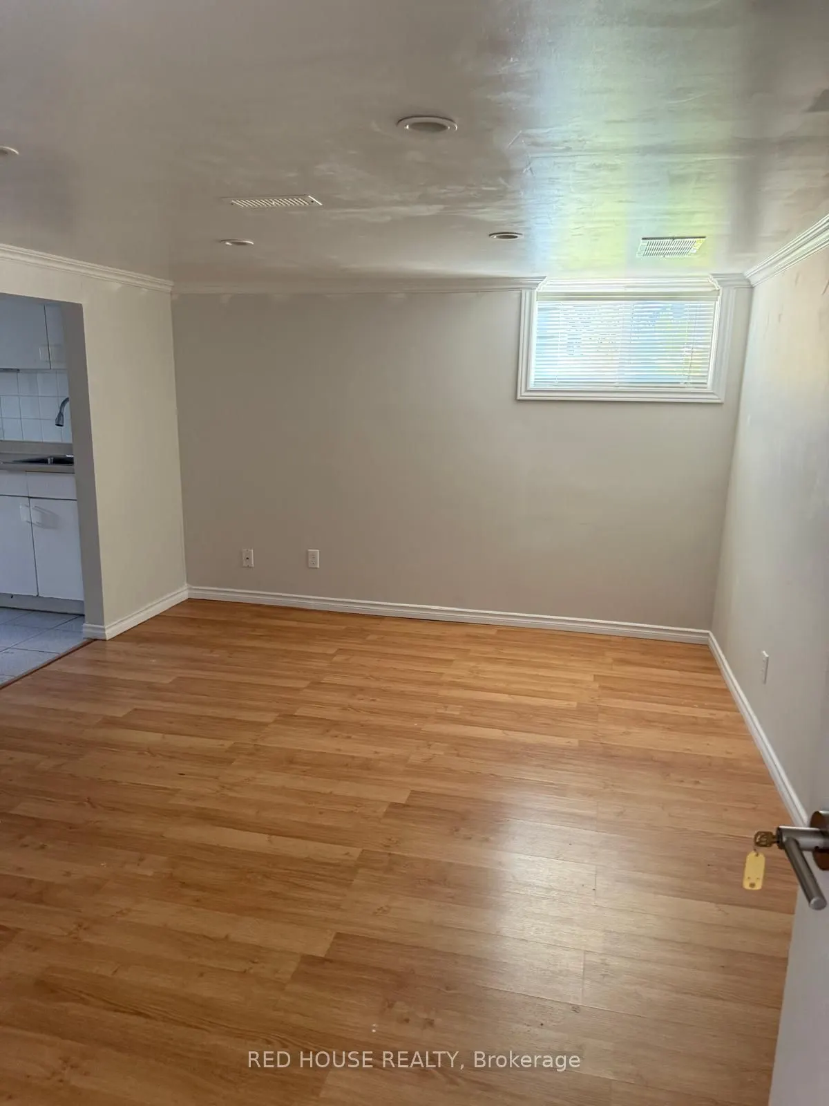 22 Birchlea Avenue, #Lower
