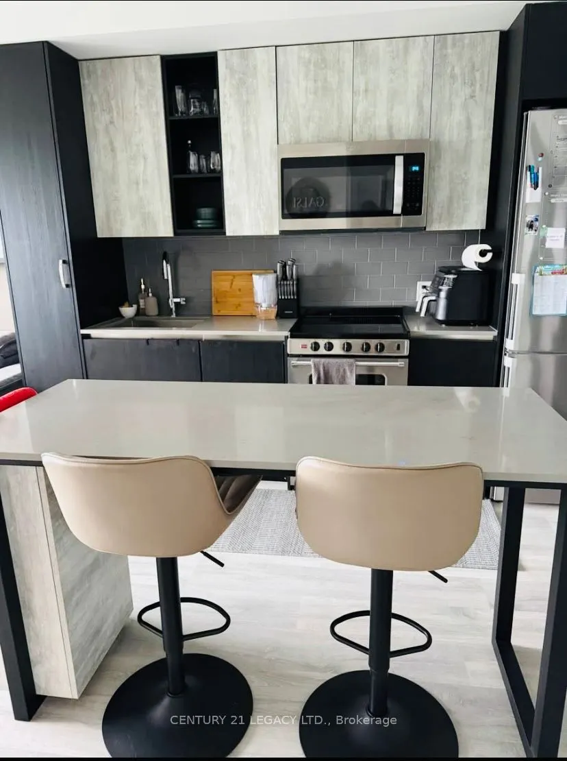 251 Manitoba Street, #705