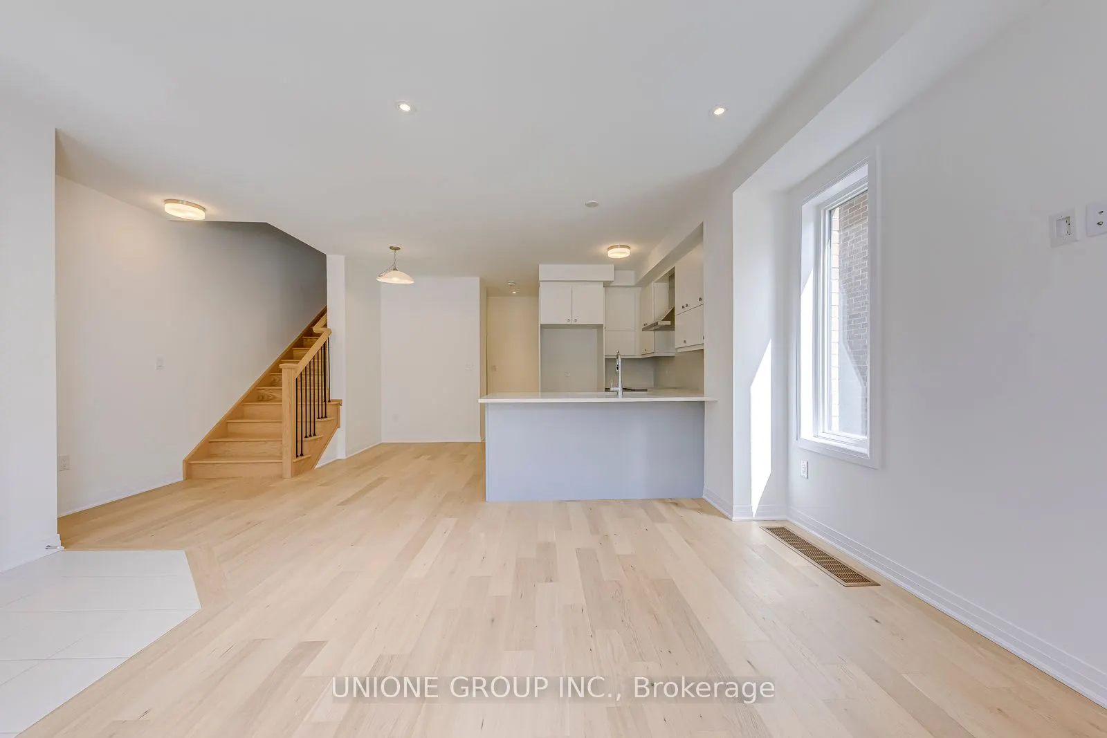3253 Crystal Drive