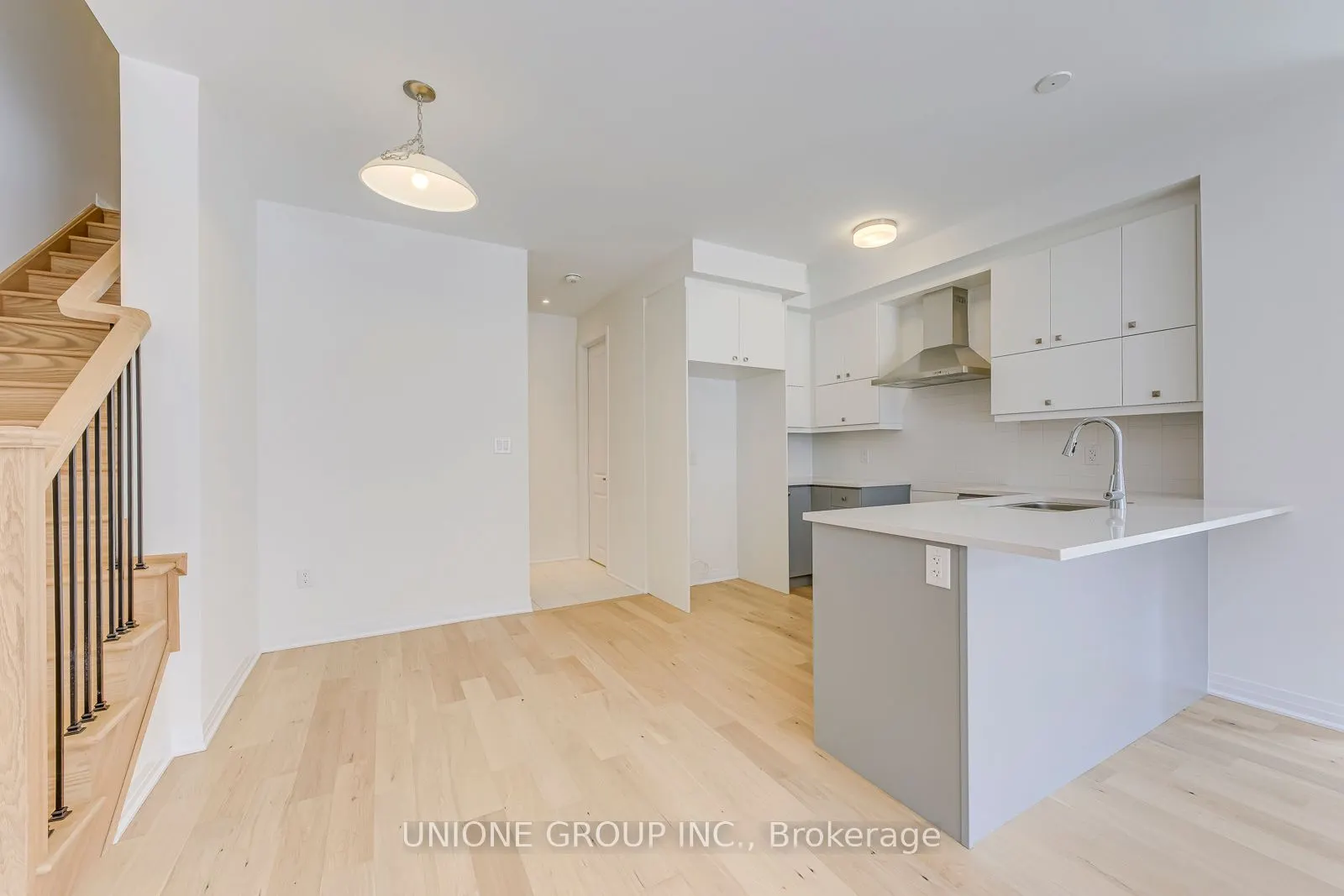 3253 Crystal Drive