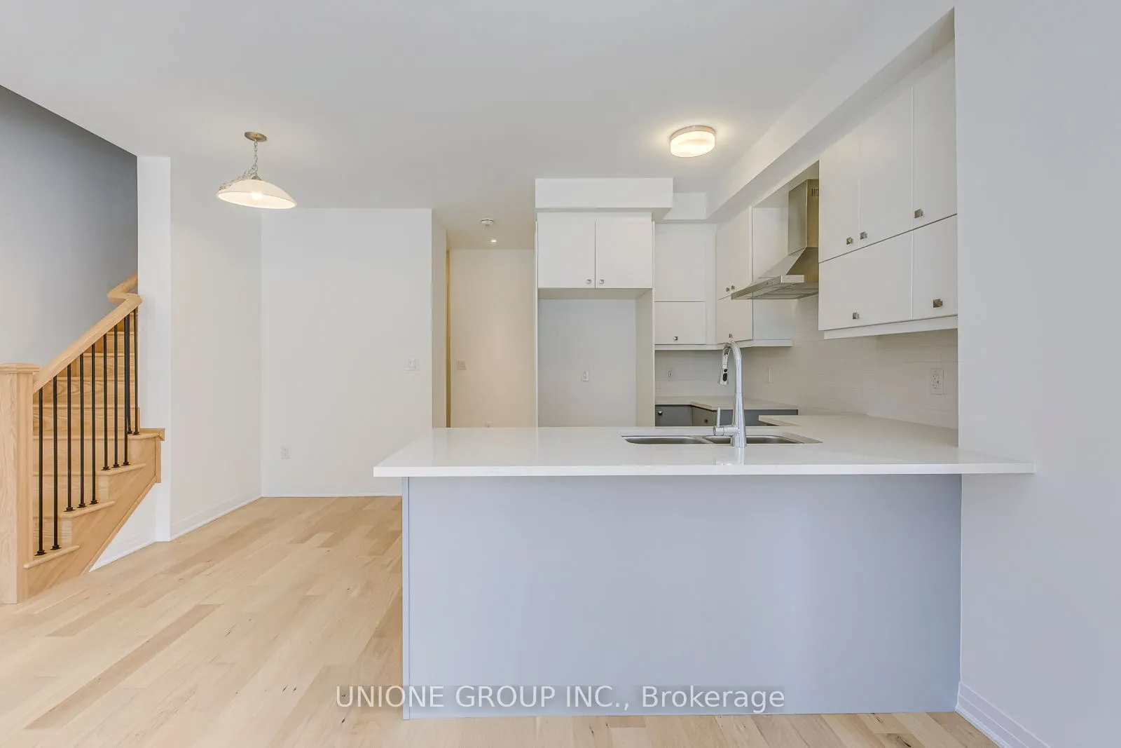3253 Crystal Drive