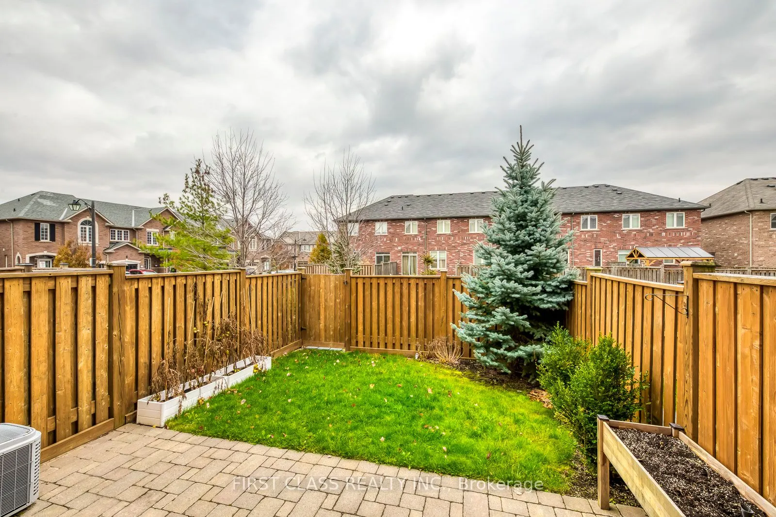 651 Farmstead Drive, #39