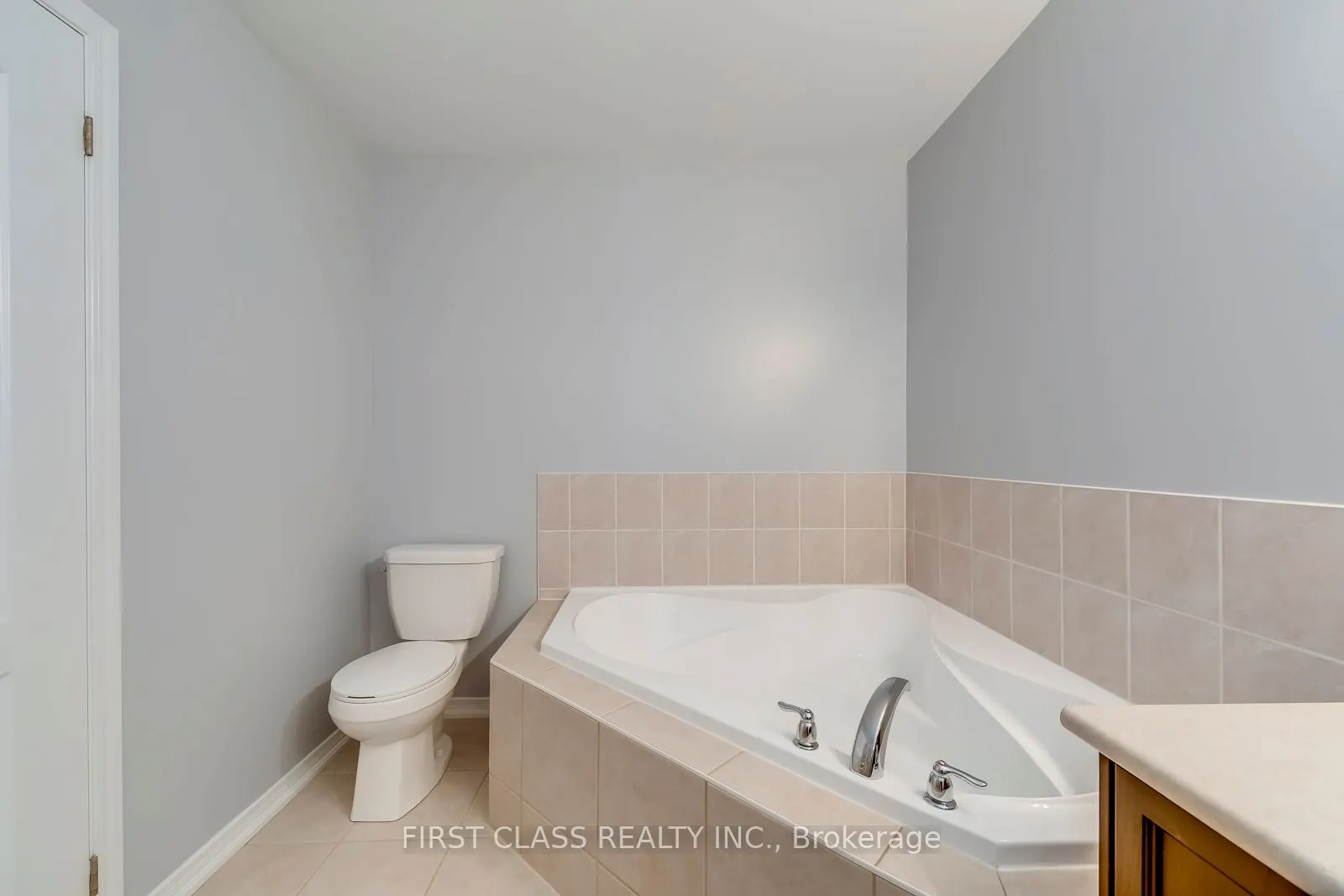 651 Farmstead Drive, #39