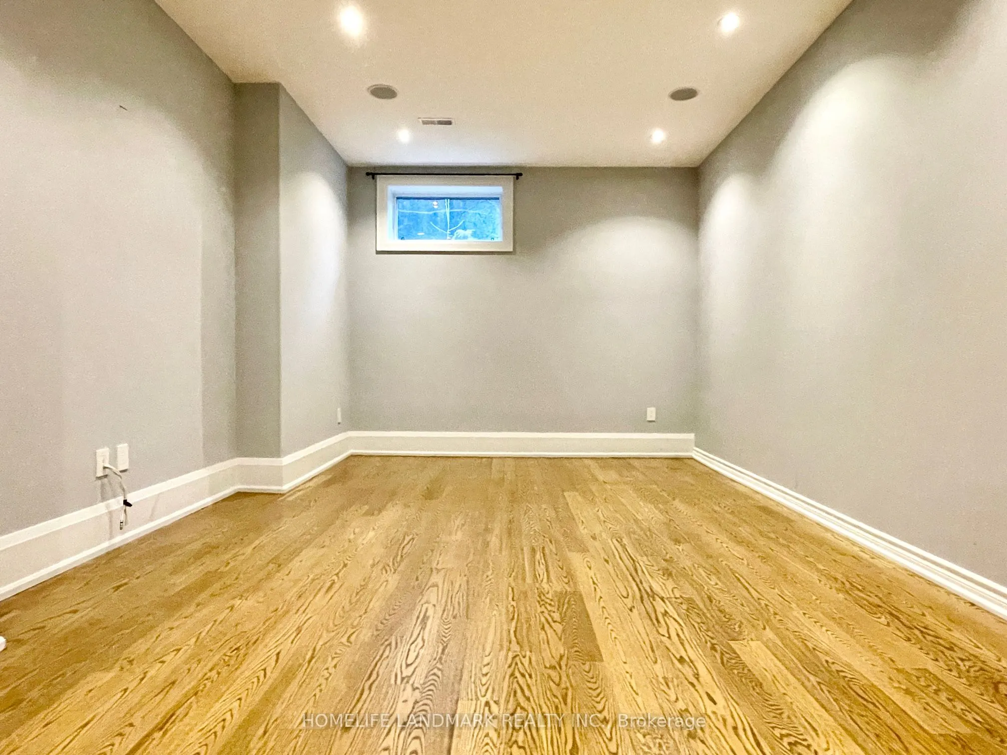 597 Montbeck Crescent, #Lower