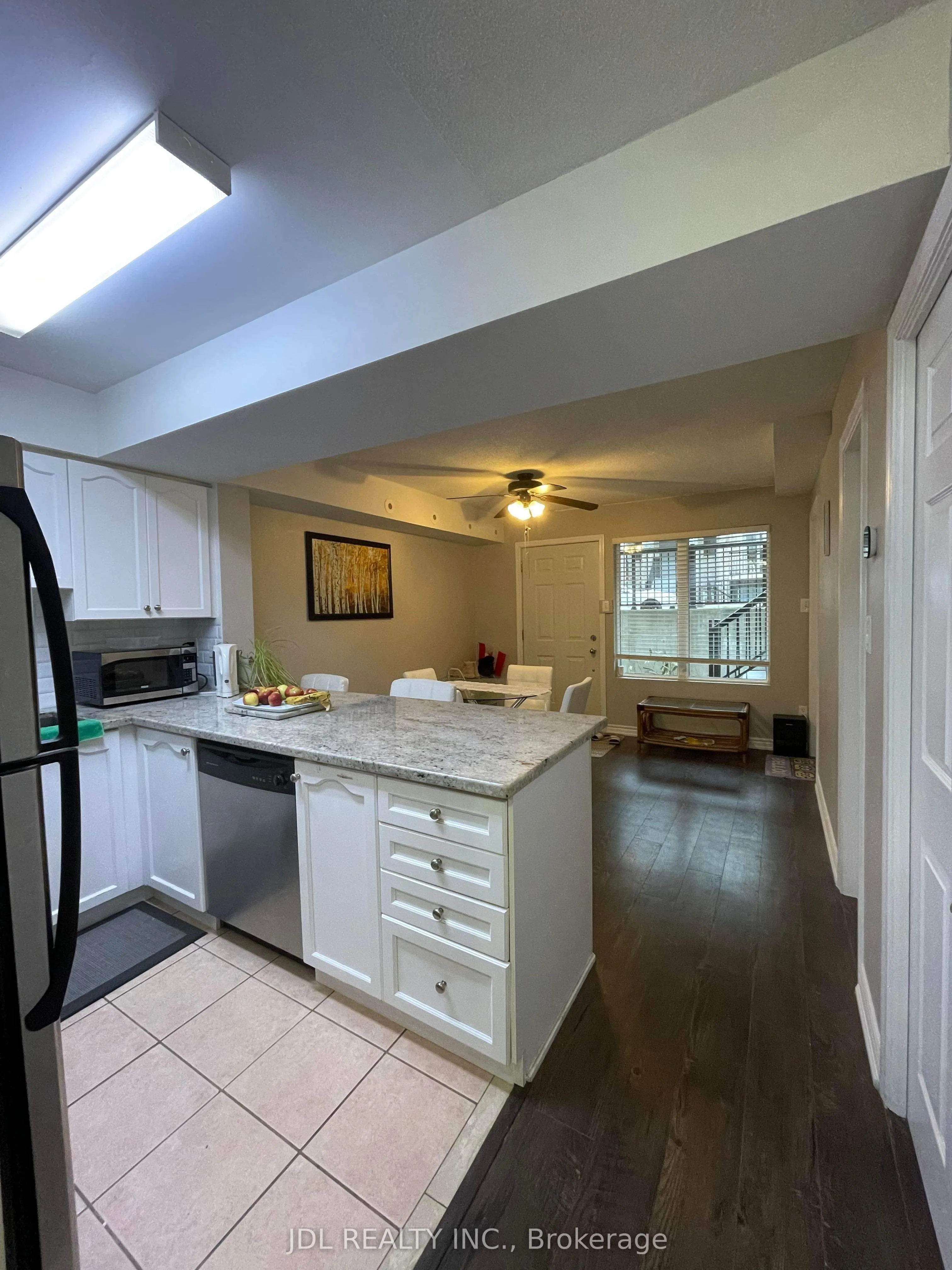 85 George Appleton Way, #1013