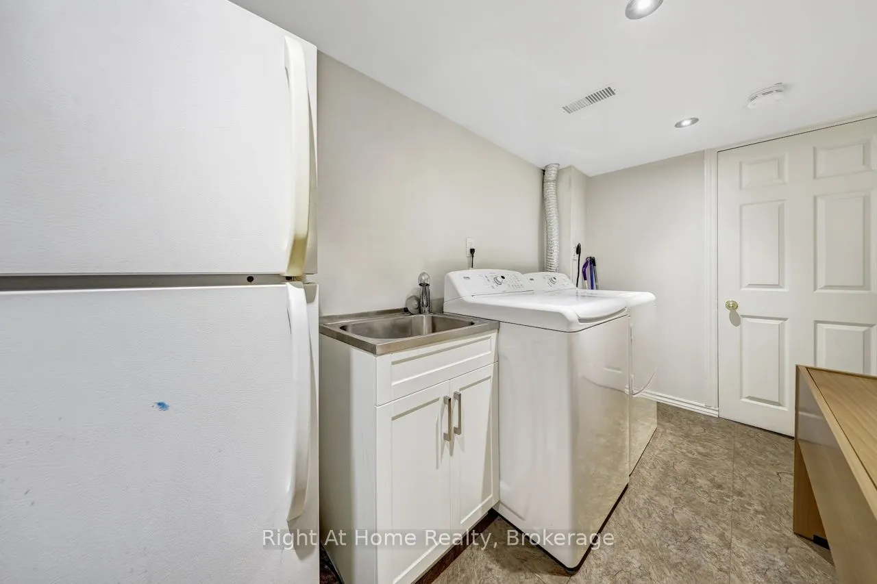 5255 Guildwood Way, #48