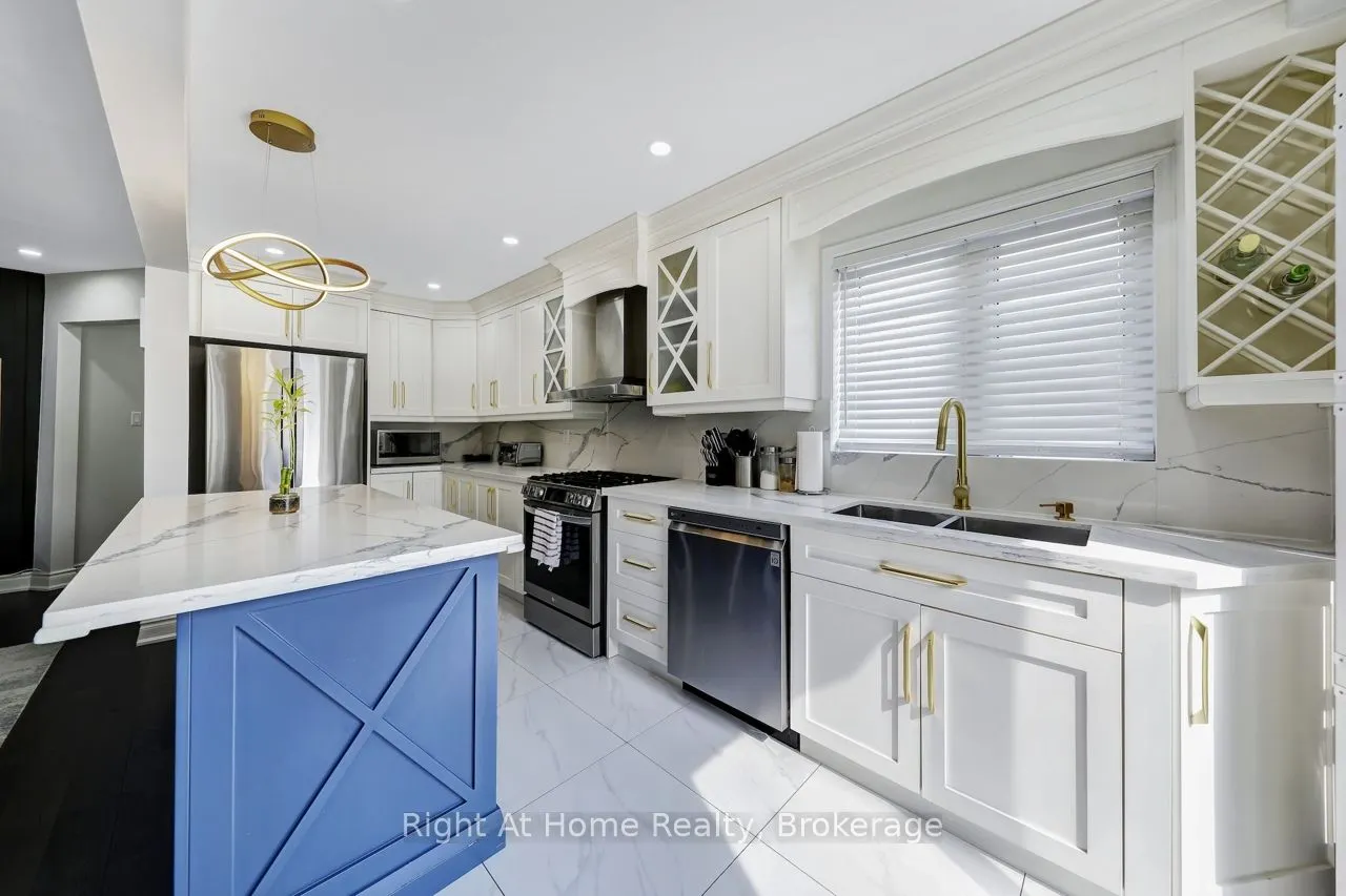 5255 Guildwood Way, #48