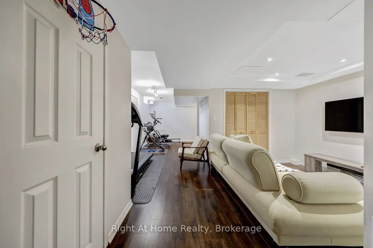 5255 Guildwood Way, #48