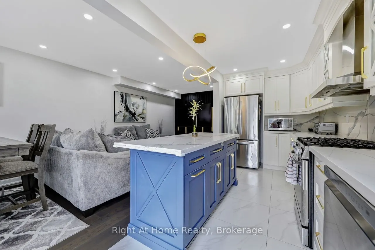 5255 Guildwood Way, #48